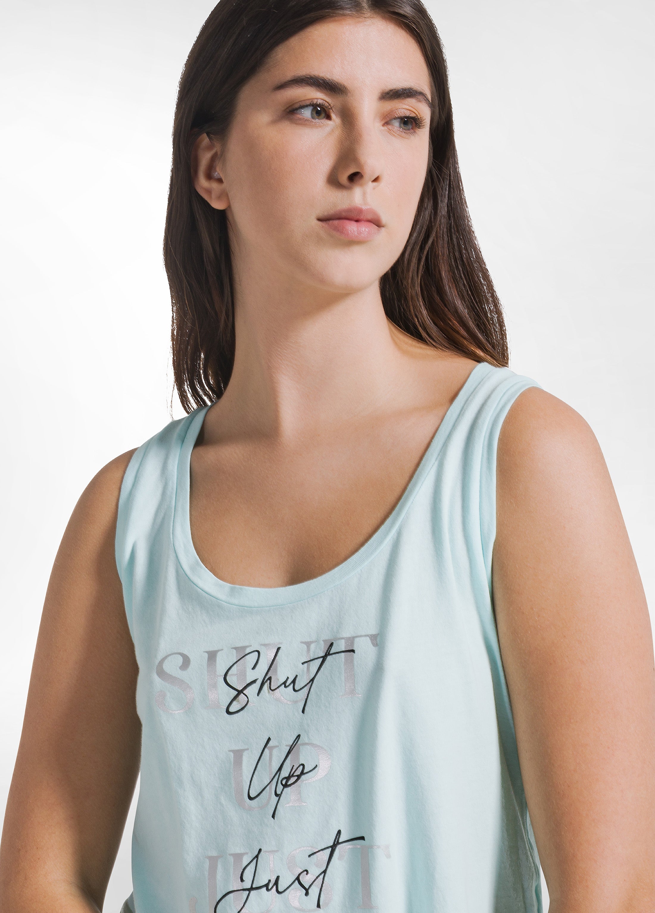 deha-top-d42402-con-stampa-grafica-in-jersey-organico-blu image 3