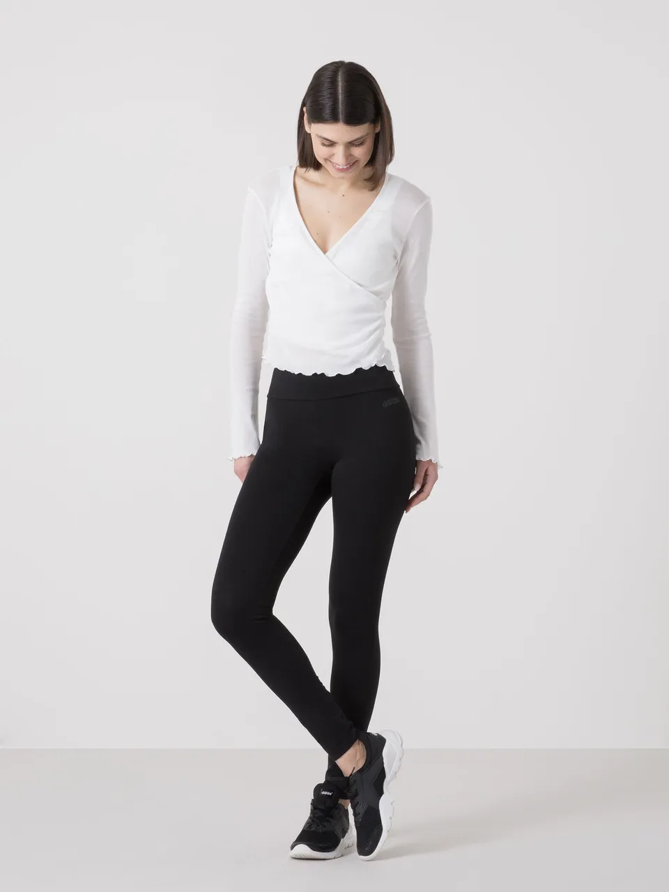 dimensione-danza-incrociatino-donna-in-rib-di-cotone-a-manica-lunga image 1