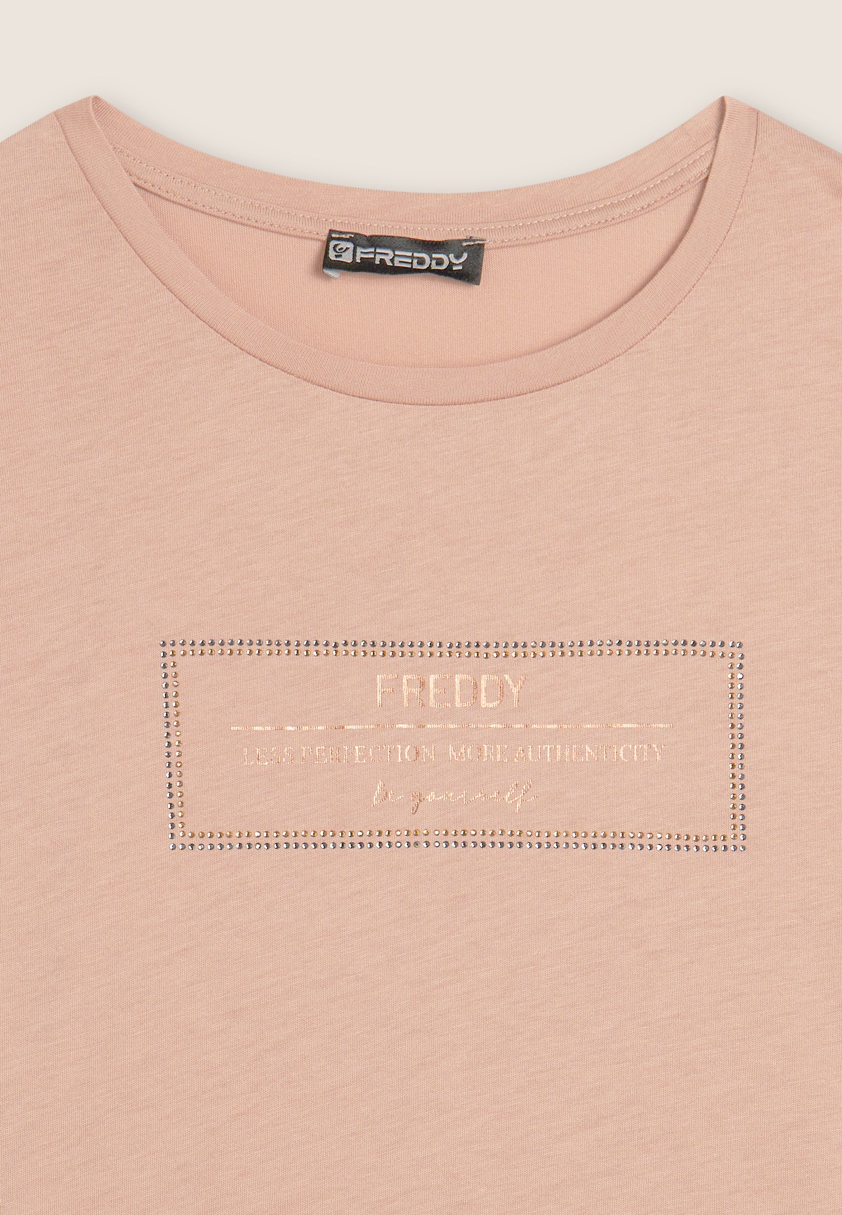 freddy-lunga-spacchi-grafica-brillante-t-shirt-donna-modal-cotone image 8