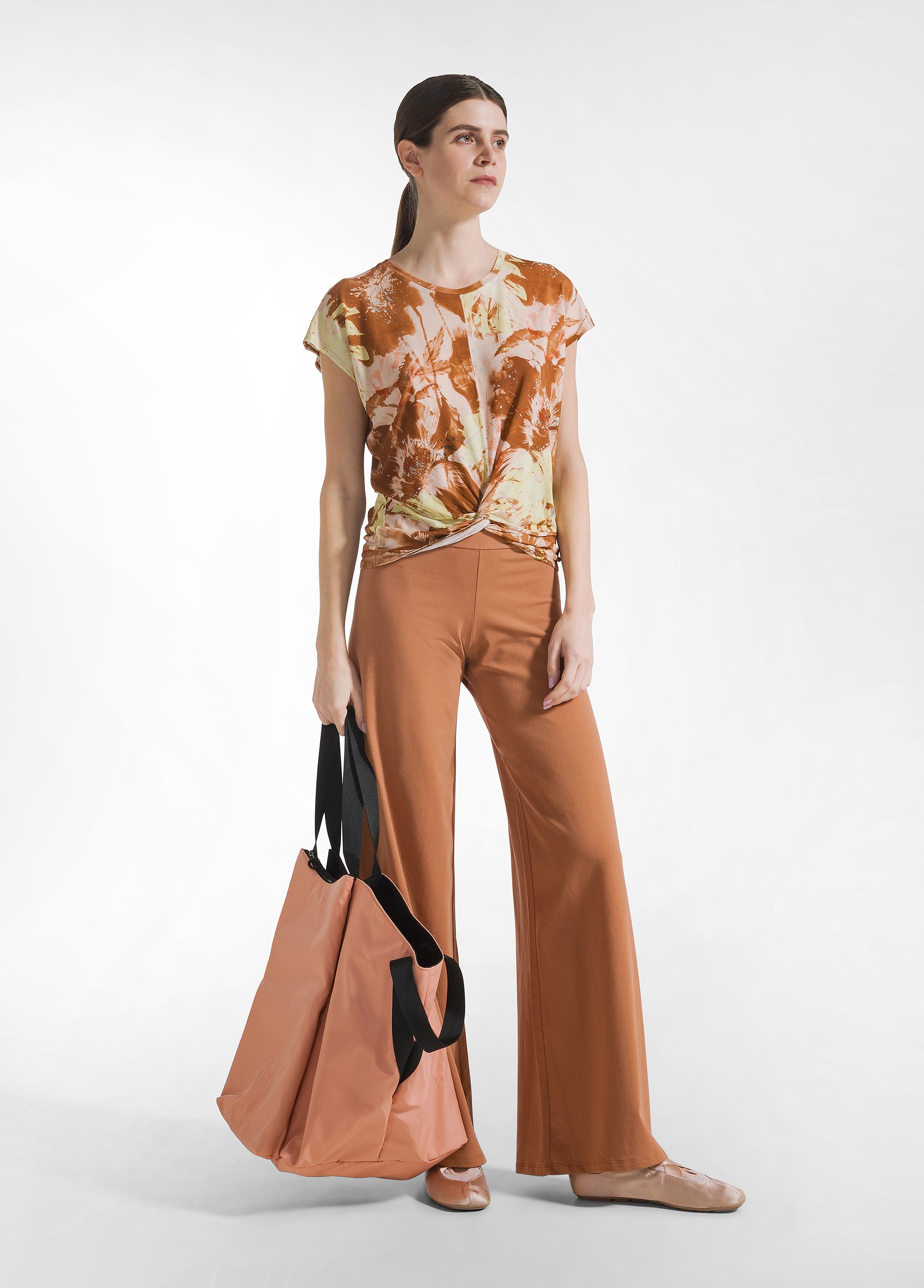 deha-pantalone-gamba-larga-in-jersey-marrone-yoga image 1