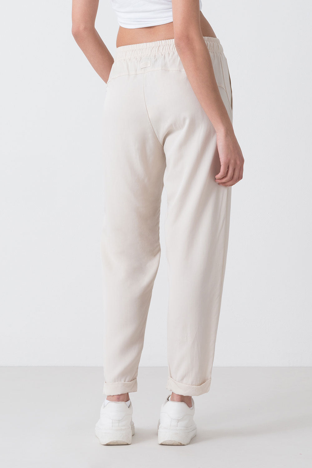 dimensione-danza-pantalone-dritto-al-fondo-in-tencel image 3