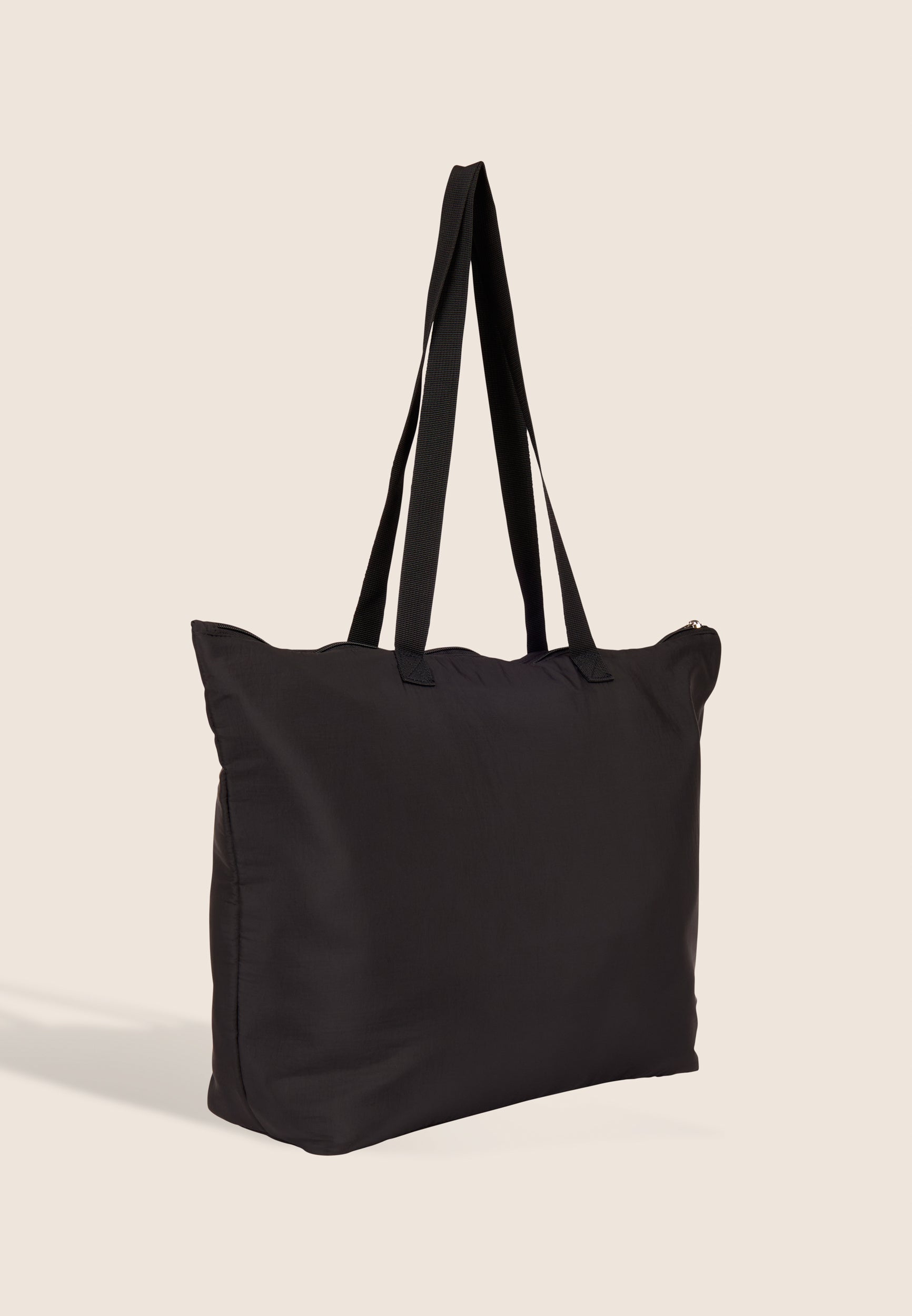 freddy-borsa-shopper-in-nylon-con-zip-e-logo-gommato image 4