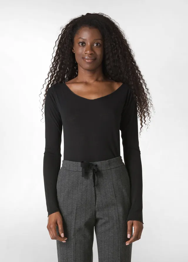deha-maglietta-in-misto-cashmere-nero-t-shirt-donna image 1