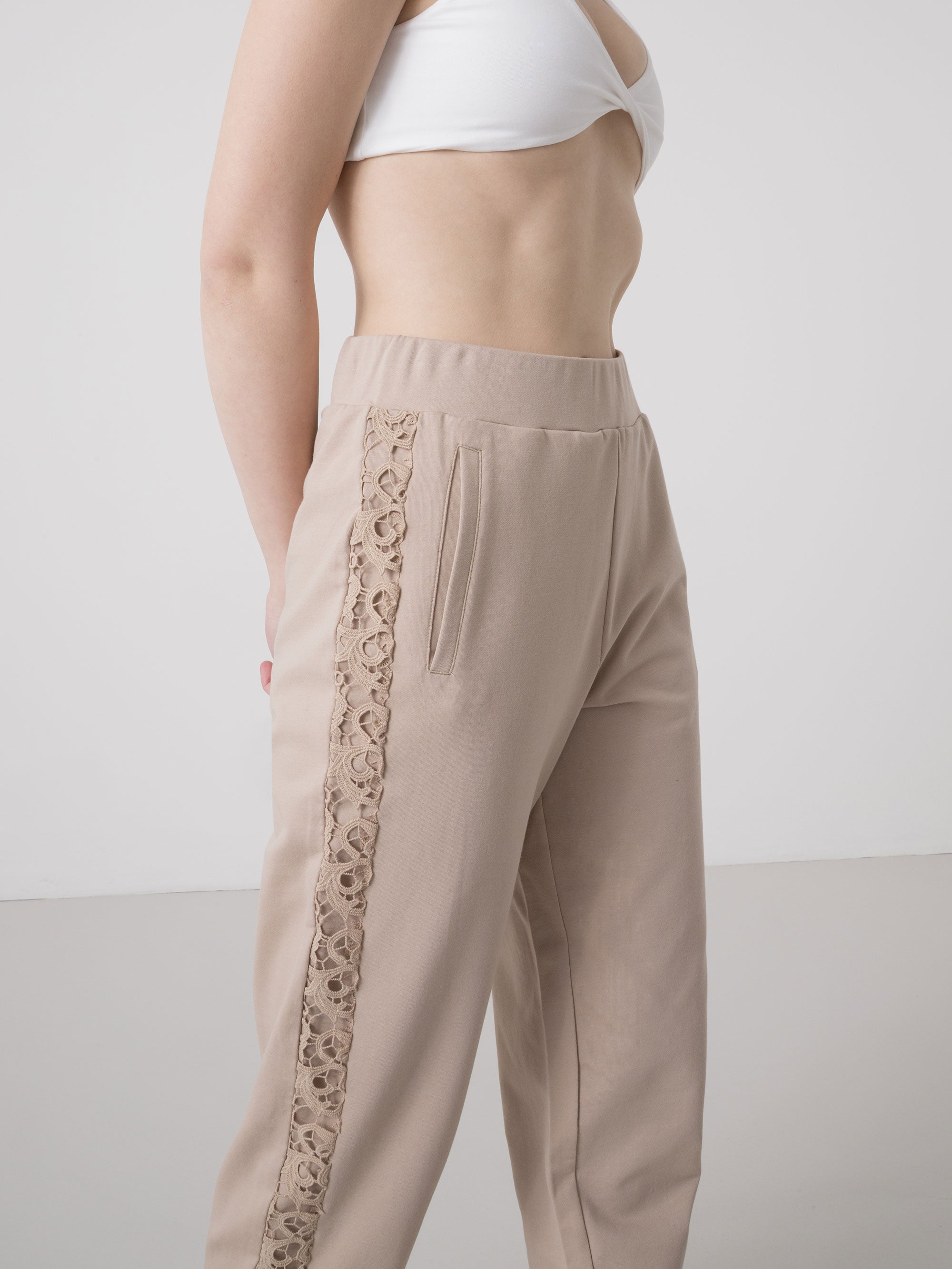dimensione-danza-pantalone-felpa-stretch-con-inserti-macram-jogger-donna image 5