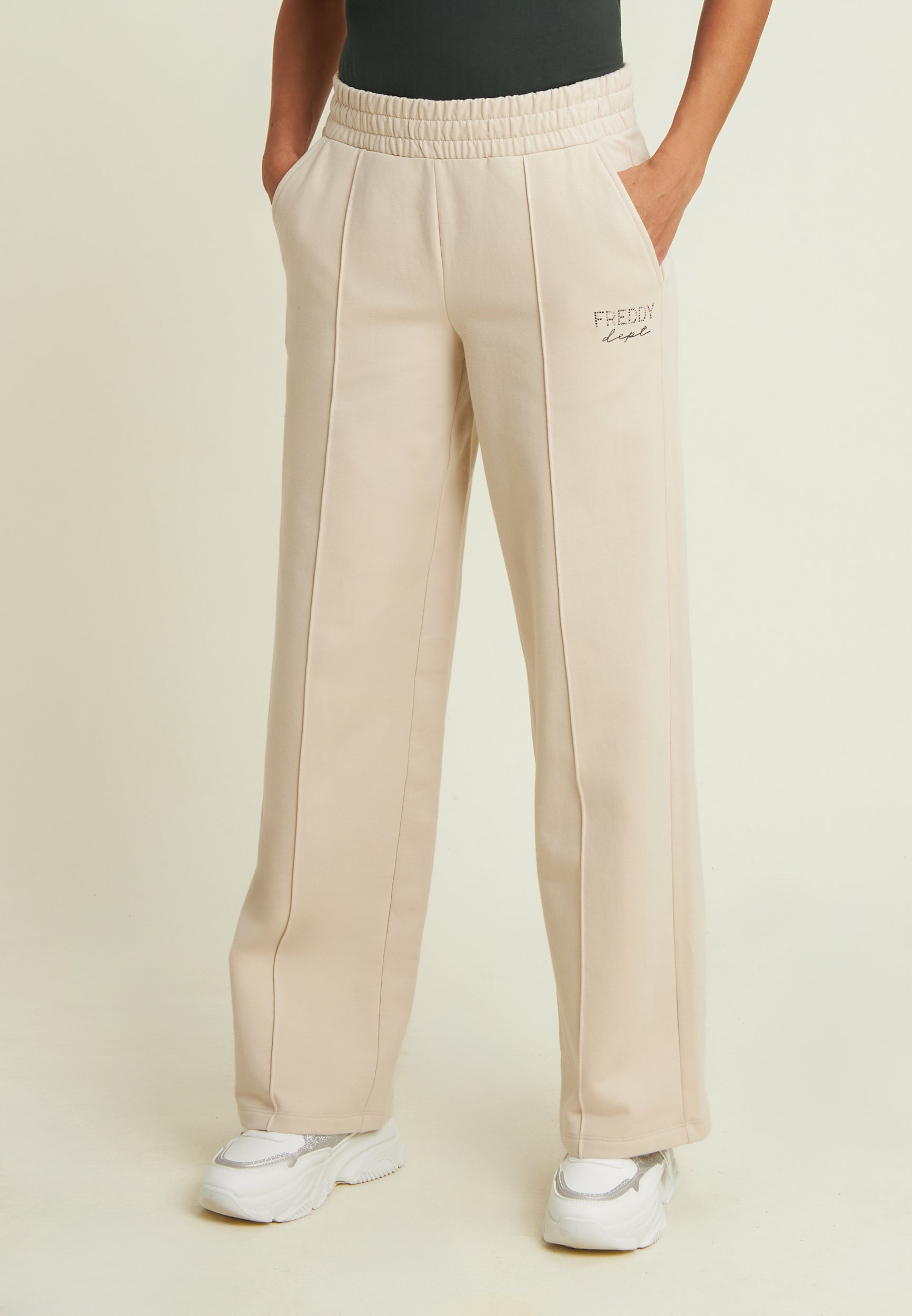 freddy-pantaloni-wide-leg-donna-con-cucitura-centrale-e-logo-in-borchie image 1