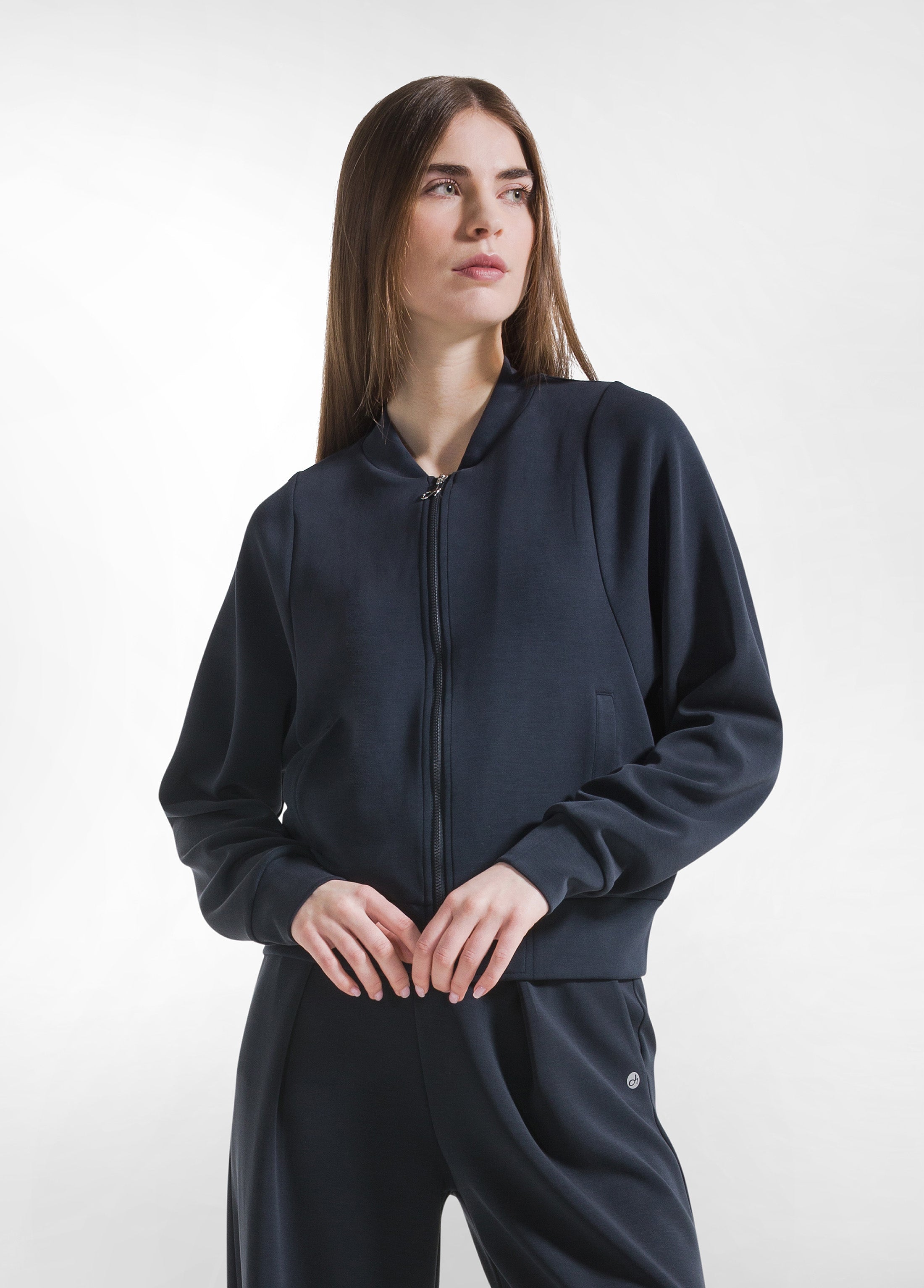 deha-completo-bomber-full-zip-e-pantaloni-plissettati-in-modal-nero image 4