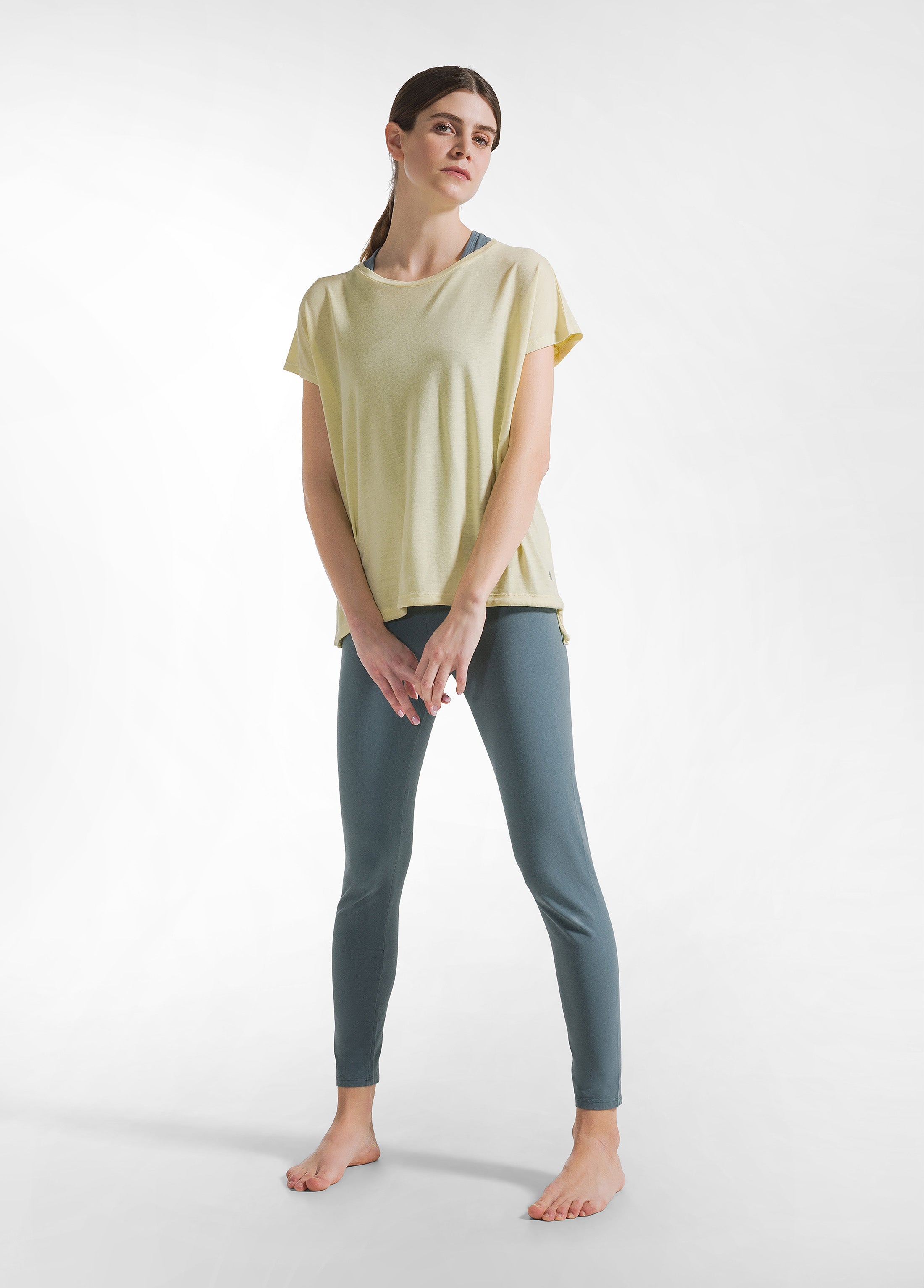 deha-t-shirt-in-viscosa-con-coulisse-gialla image 4
