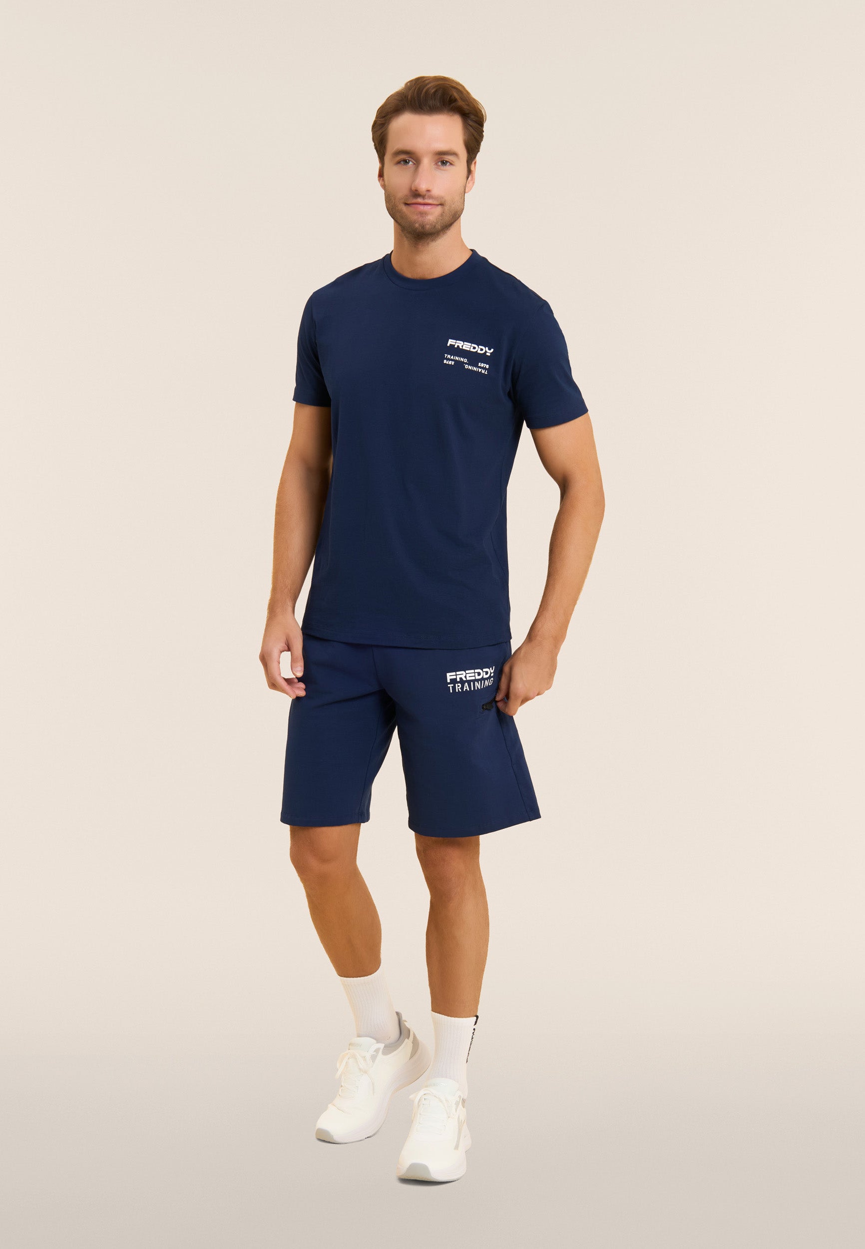 freddy-t-shirt-uomo-in-cotone-con-logo-effetto-gommato image 5