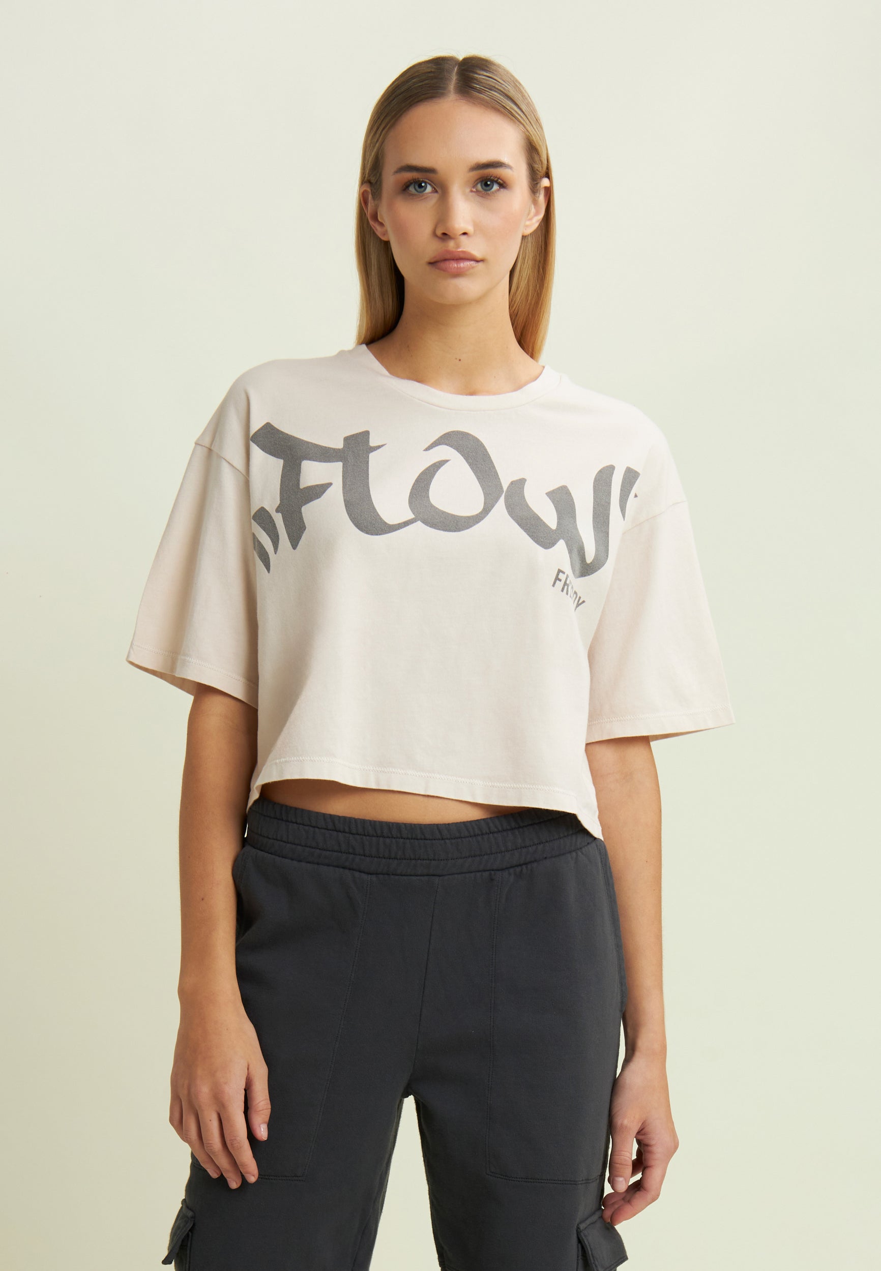 freddy-t-shirt-cropped-flow-stampa-street-art-in-jersey image 1