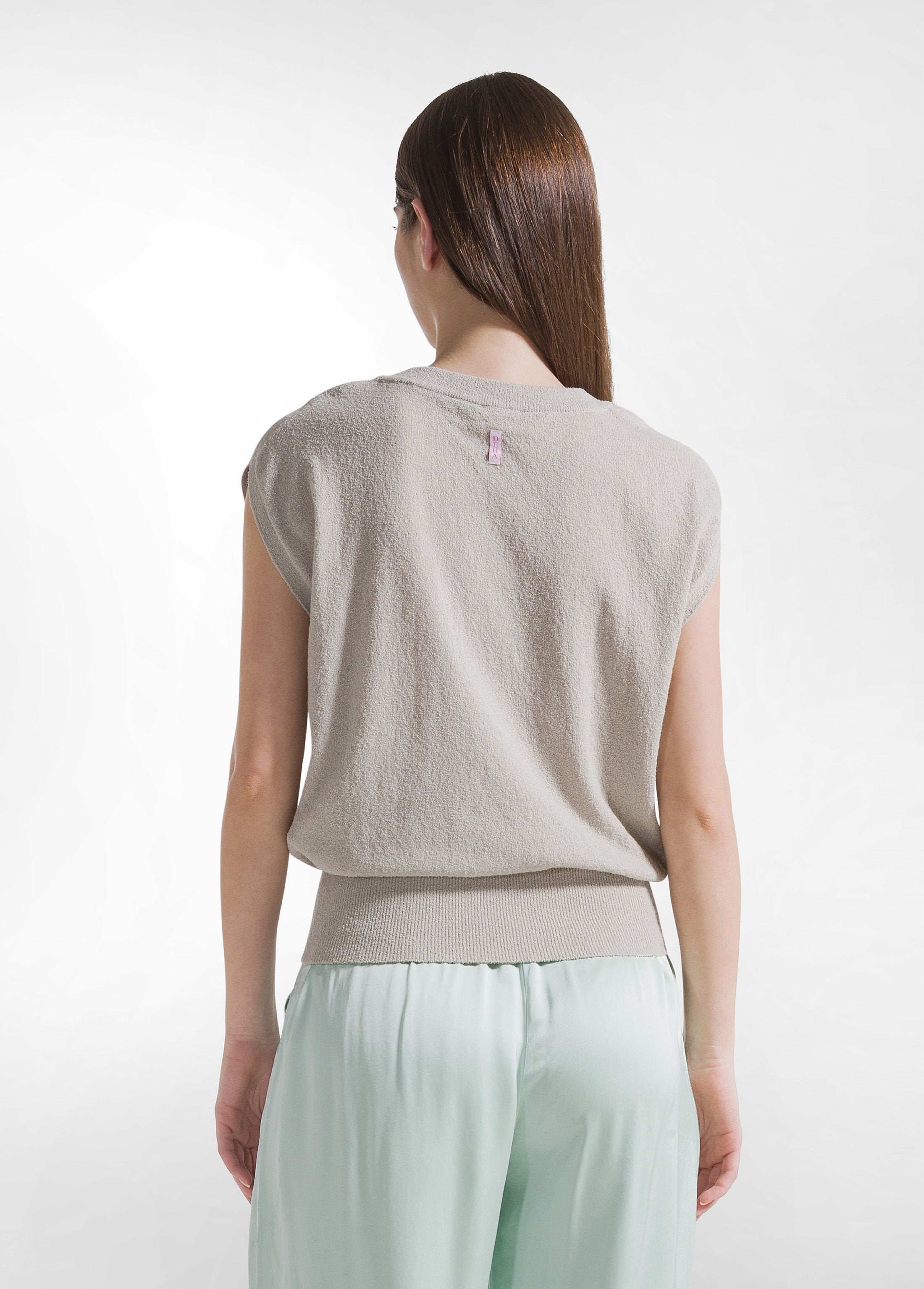 deha-d42383-top-sportivo-stretch-aderente-beige image 2