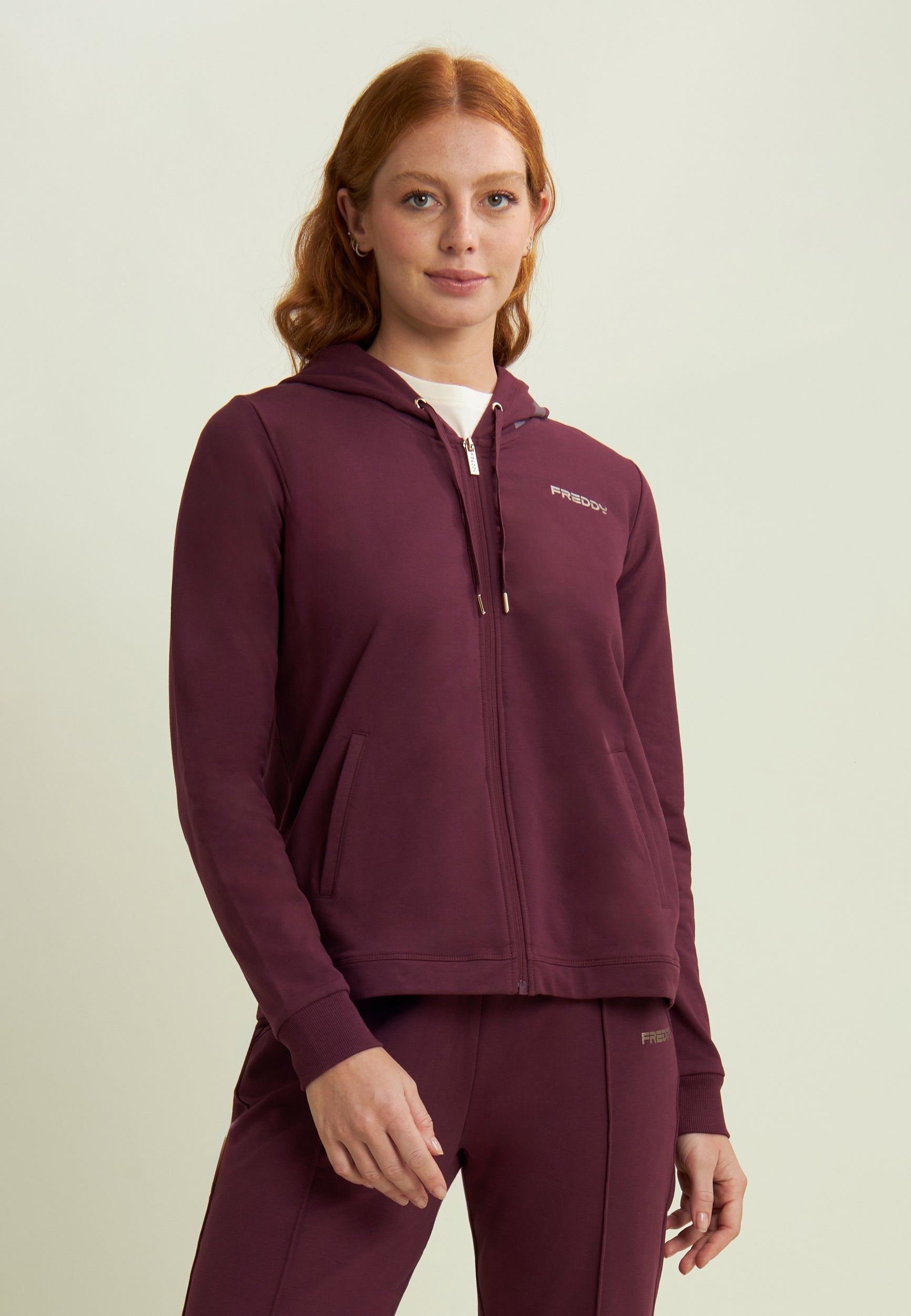 freddy-felpa-donna-con-cappuccio-zip-e-fondo-arrotondato image 1