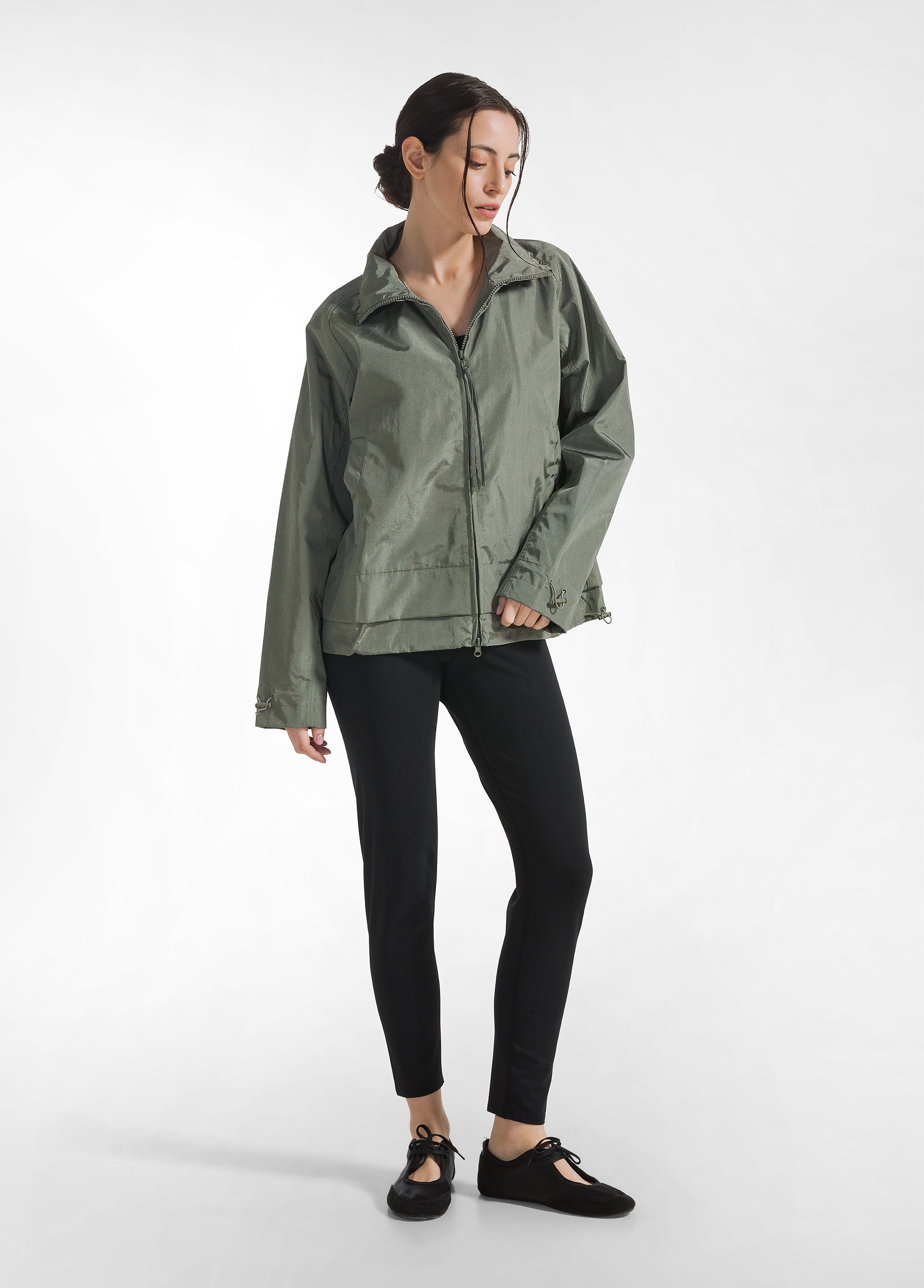 deha-giubbotto-in-nylon-accoppiato-verde image 4