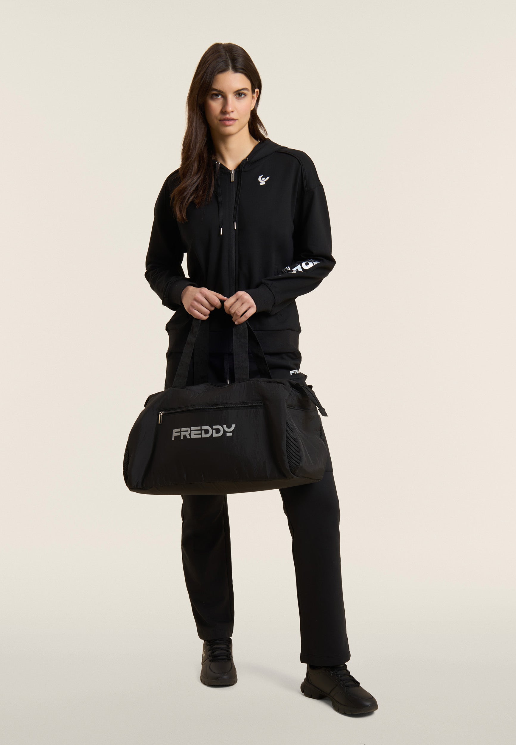 freddy-borsa-palestra-in-nylon-con-tasche-esterne-e-logo image 1