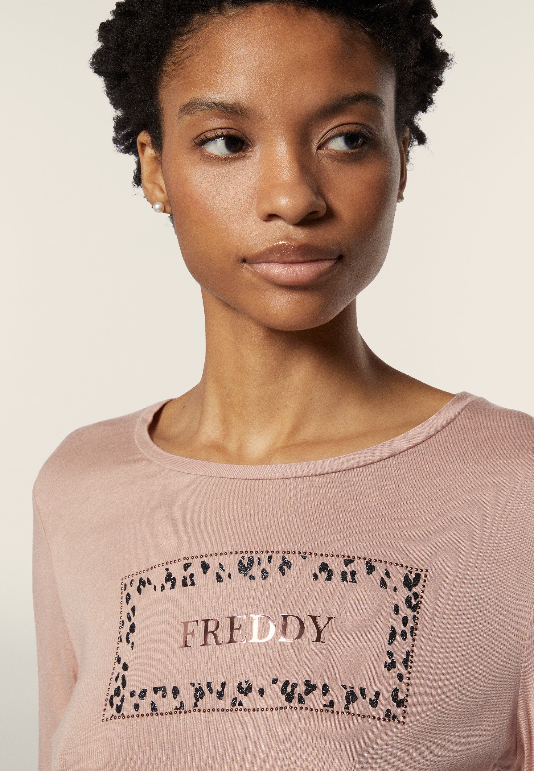 freddy-t-shirt-donna-manica-lunga-animalier-oro-rosa-viscosa image 4