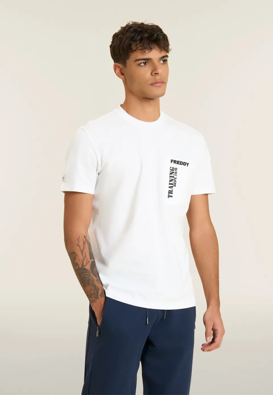 freddy-t-shirt-da-uomo-in-cotone-con-grafica-in-rilievo-regular-fit image 1