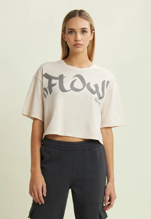 freddy-t-shirt-cropped-flow-stampa-street-art-in-jersey image 1