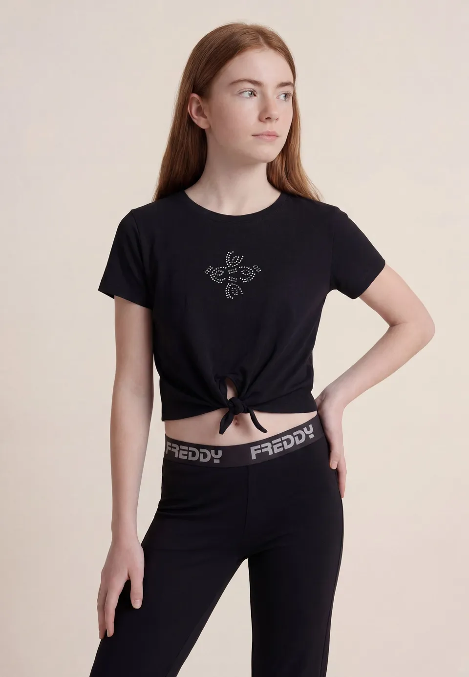 freddy-t-shirt-cropped-con-nodo-e-strass-bambina-e-ragazza image 1