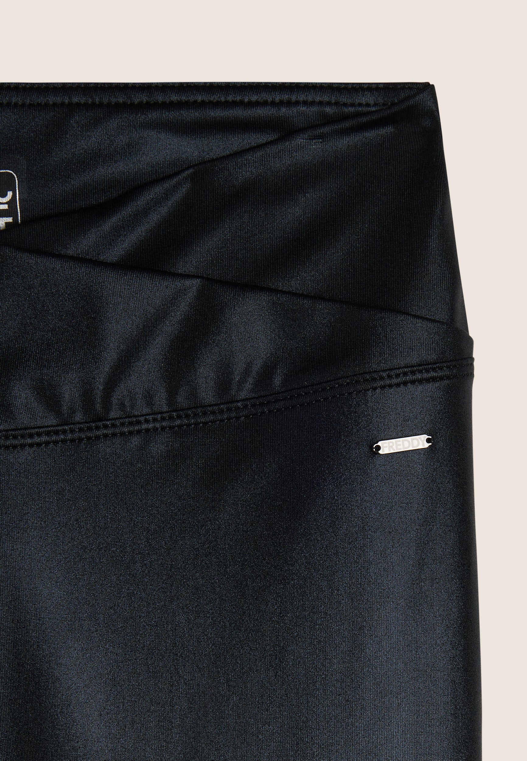 freddy-leggings-vita-regular-7-8-jersey-coated-wet-effect image 6