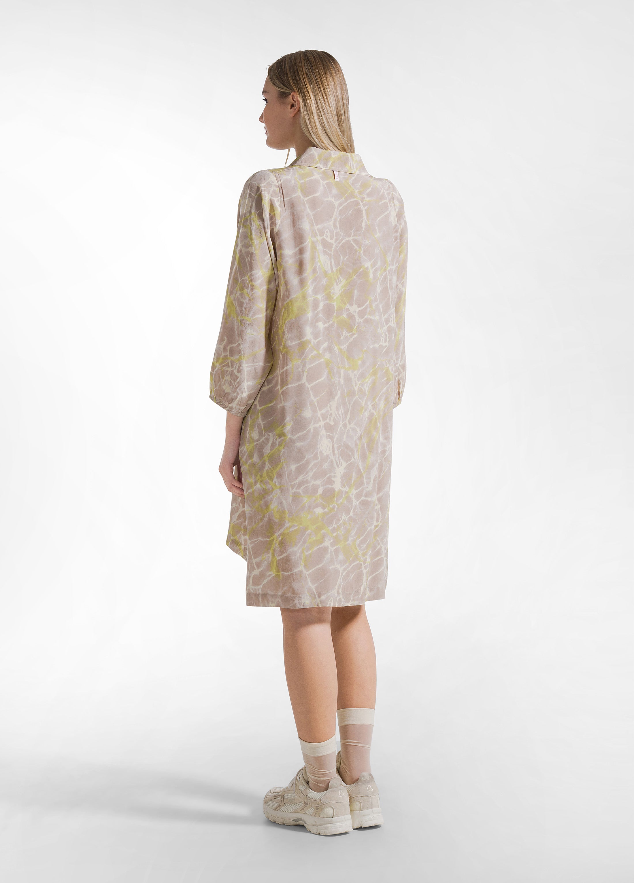 deha-abito-chemisier-in-viscosa-habutai-allover-beige image 3