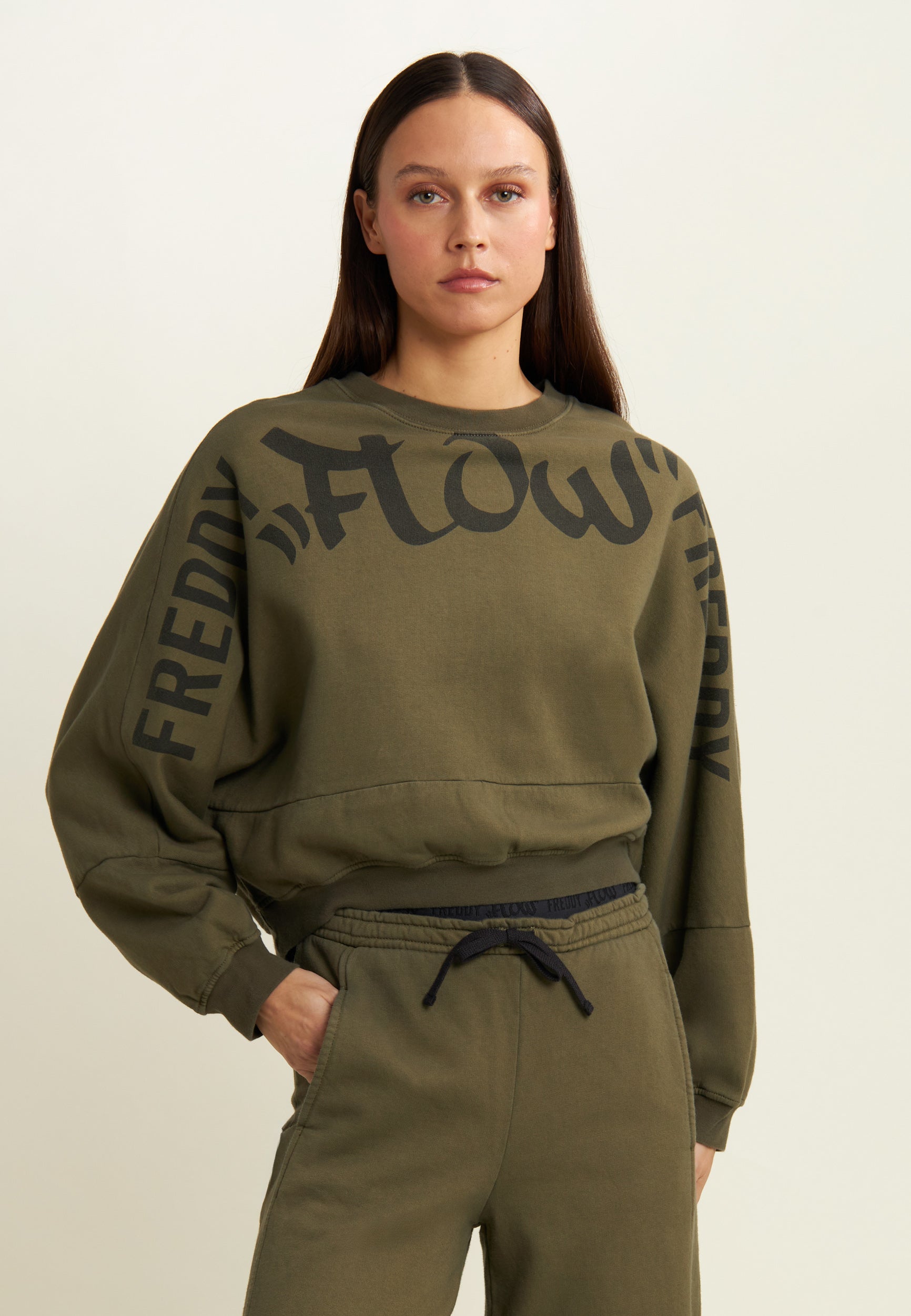 felpa-donna-freddy-oversize-cropped-con-maxi-stampa-flow image 1
