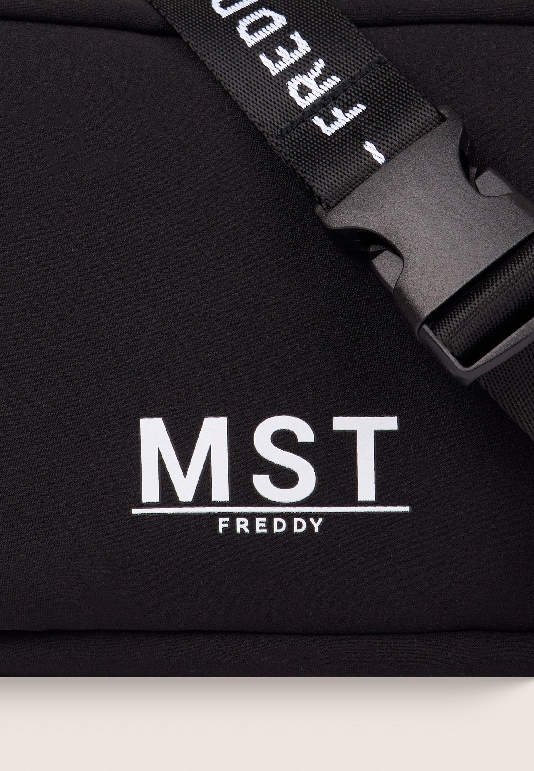 freddy-borsa-marsupio-in-neoprene-con-logo-freddy-mst image 5