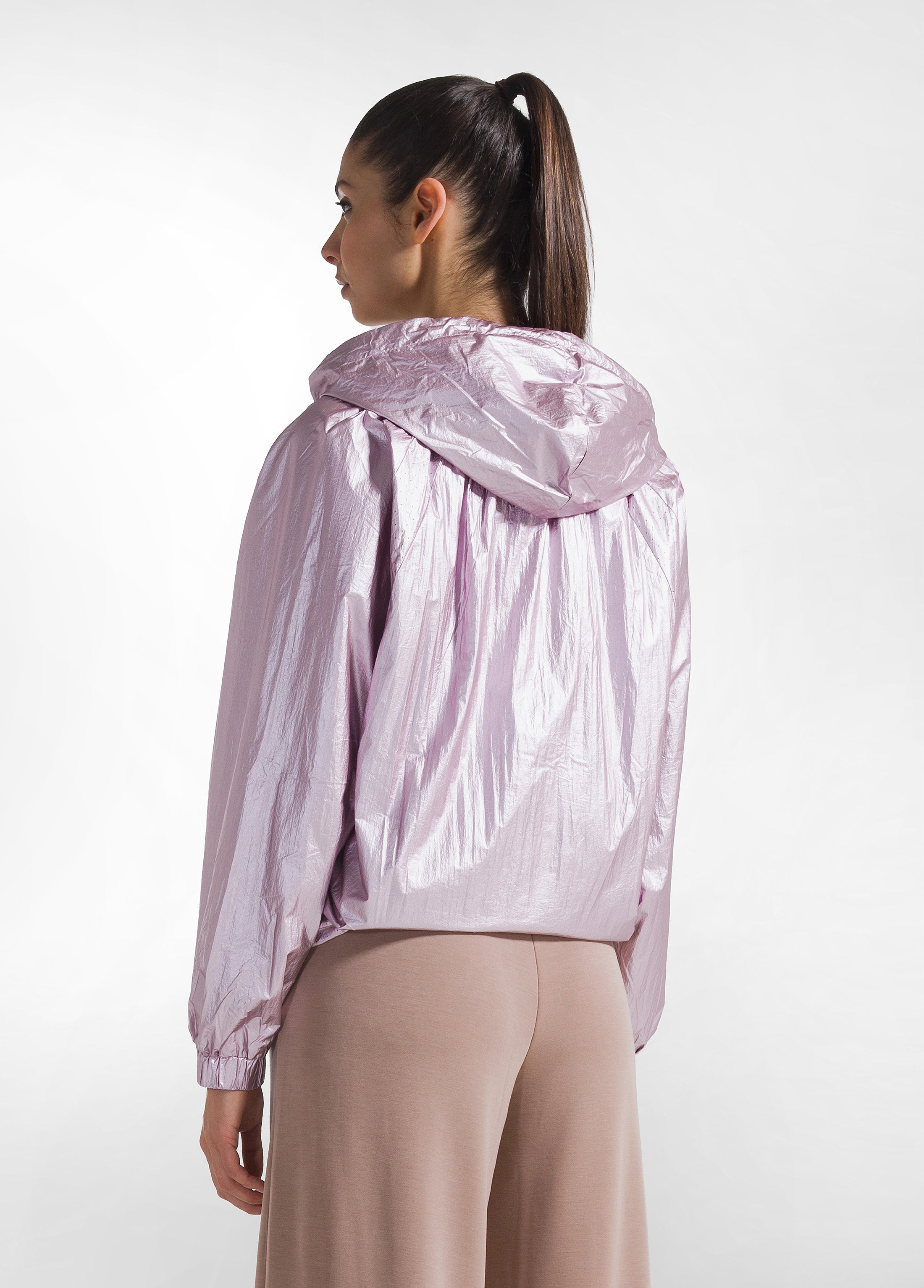 deha-d42432-giacca-sportiva-con-cappuccio-rosa-nylon-metallico image 2