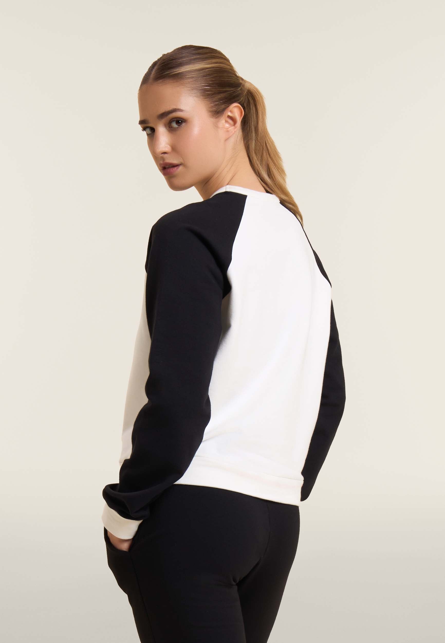 freddy-felpa-cropped-bicolore-maniche-raglan image 3