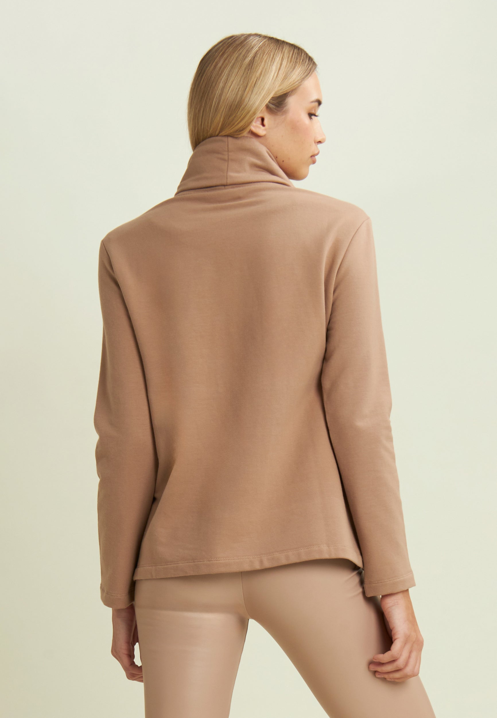 freddy-felpa-donna-con-logo-e-strass-al-centro-modal-garzato image 3
