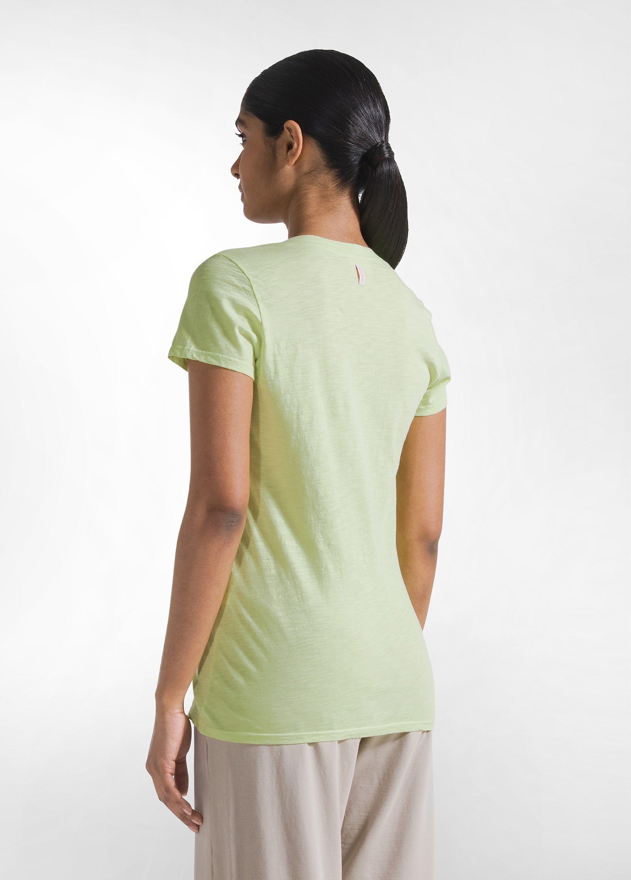 deha-t-shirt-d42511-flamm-scollo-a-v-gialla image 2