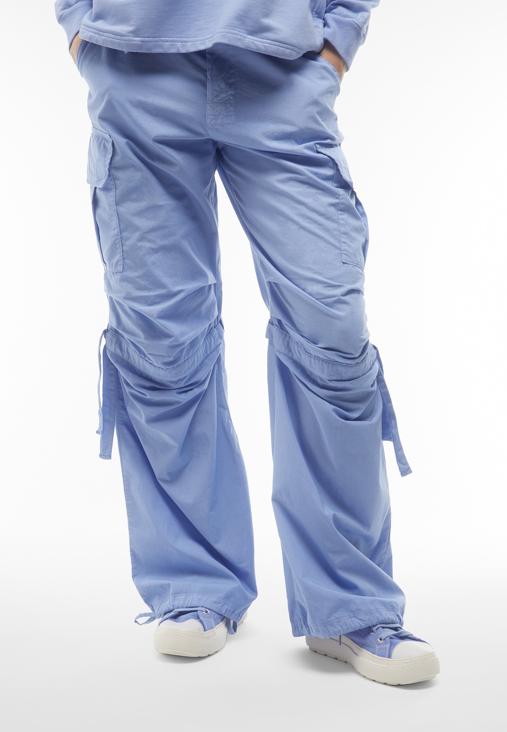 freddy-pantaloni-cargo-donna-popeline-tinto-capo-parachute image 8