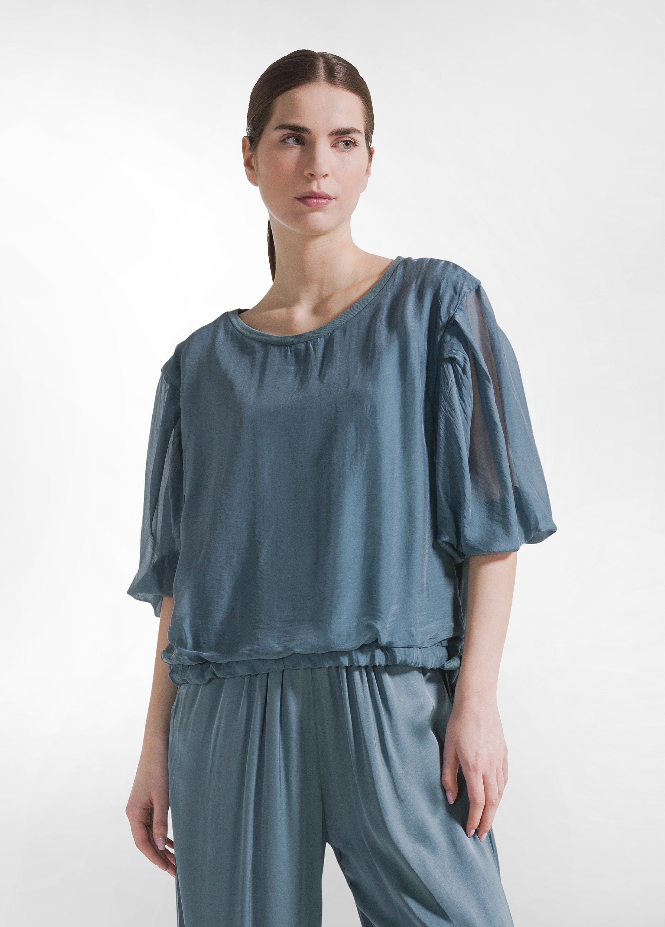 deha-t-shirt-ampia-in-cotone-e-seta-con-strati-sovrapposti-verde image 1