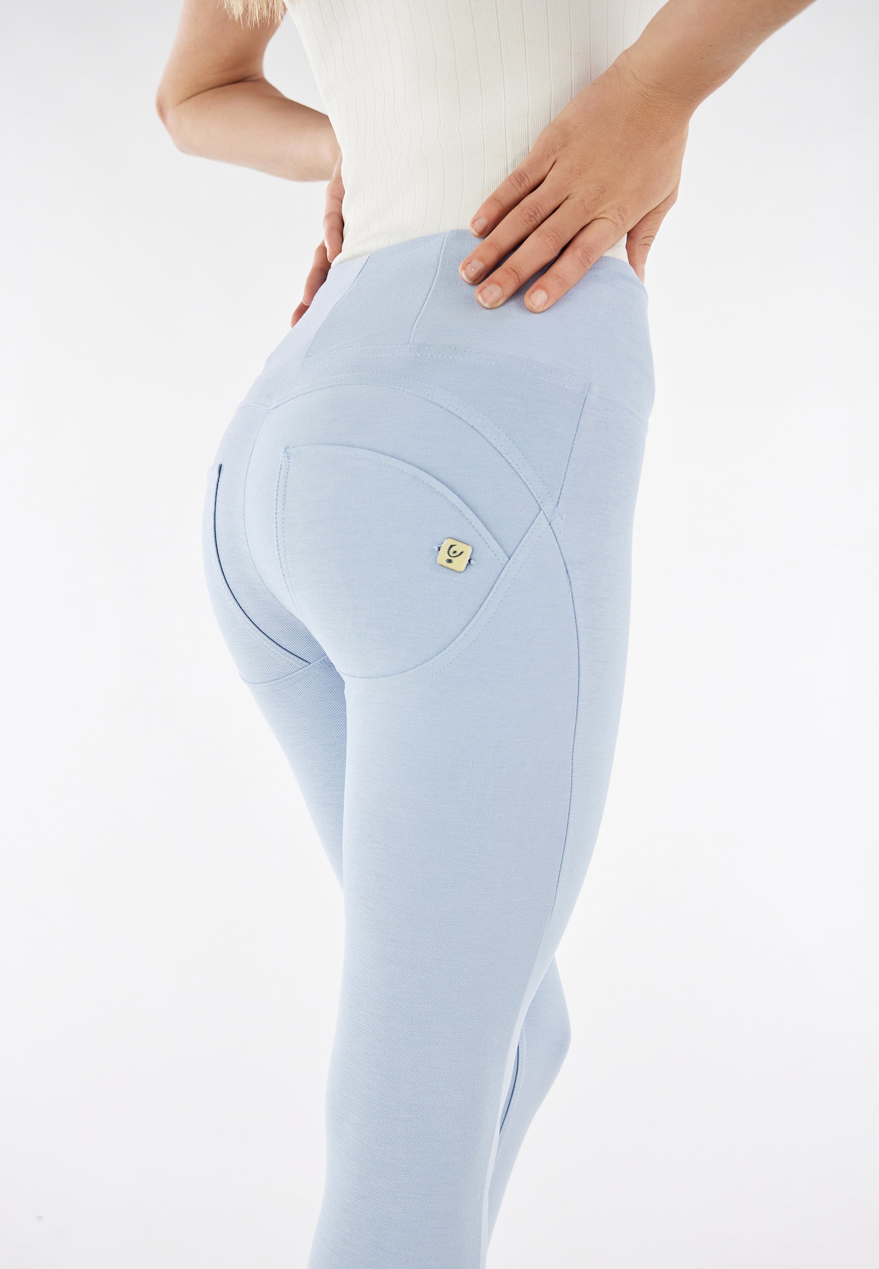 freddy-pantaloni-push-up-wr-up-capri-in-jersey-drill-eco image 6
