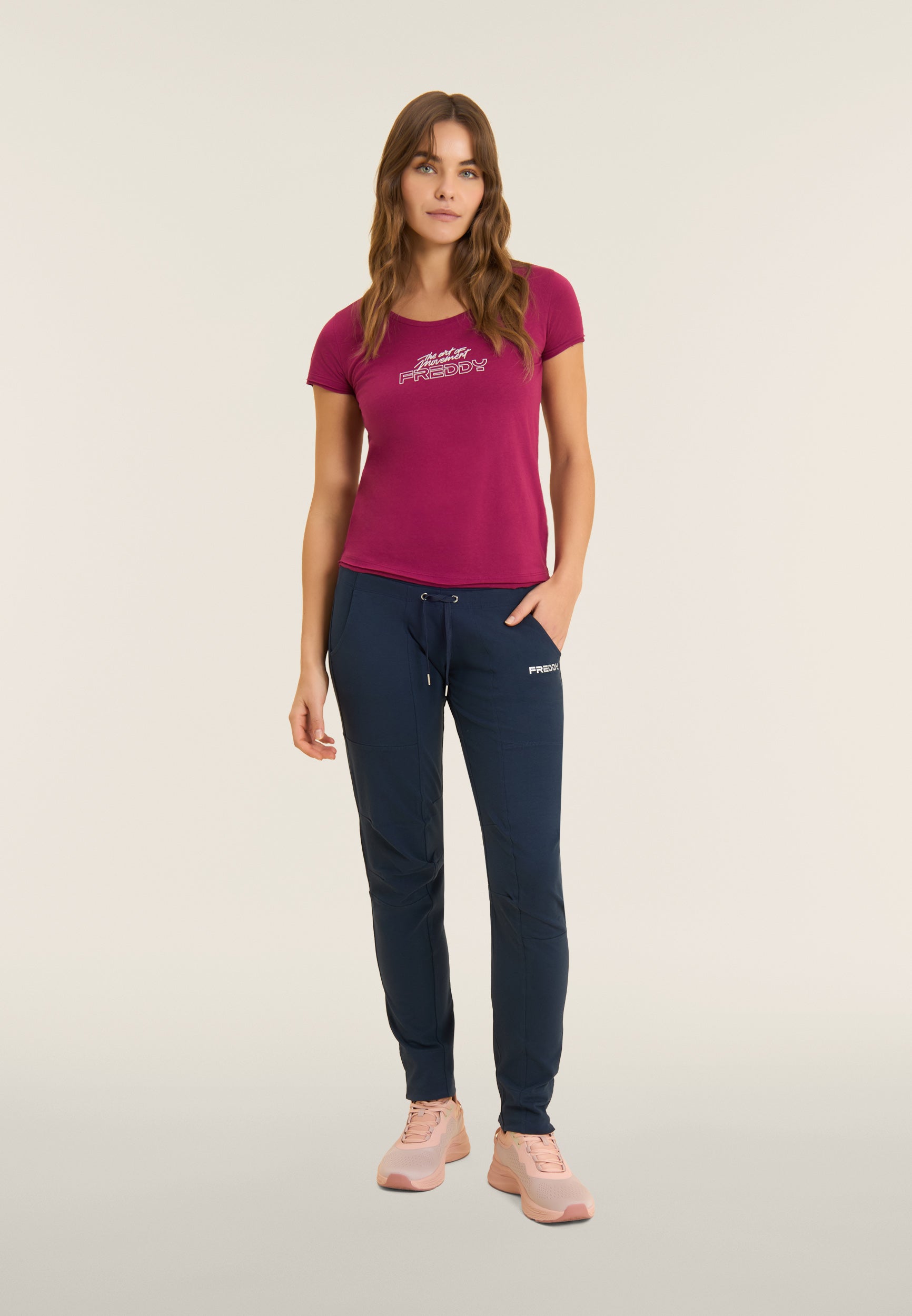 freddy-completo-t-shirt-e-pantalone-the-art-of-movement image 1
