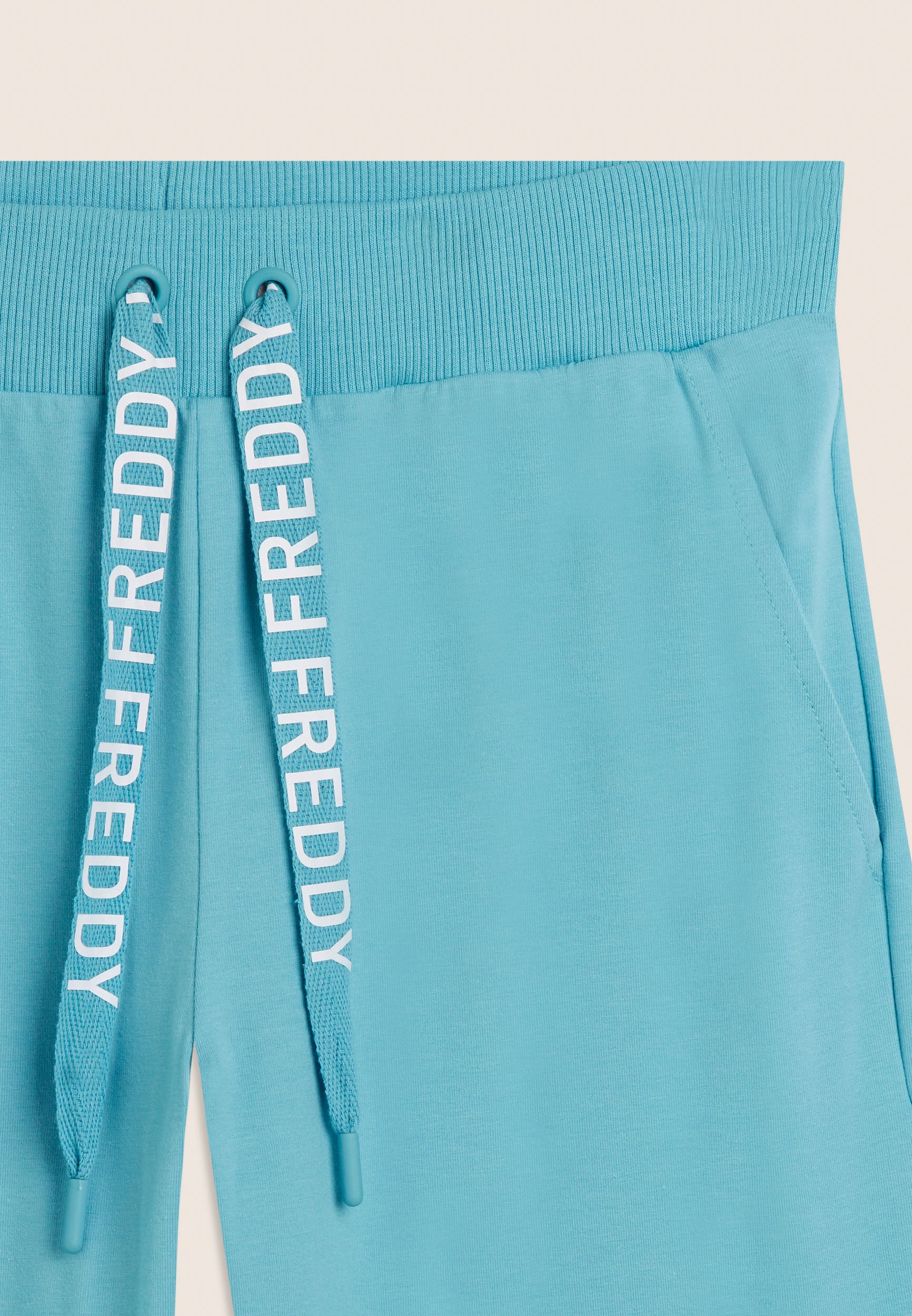 freddy-pantaloni-corsaro-jersey-cotone-con-fondo-stondato-e-logo image 7