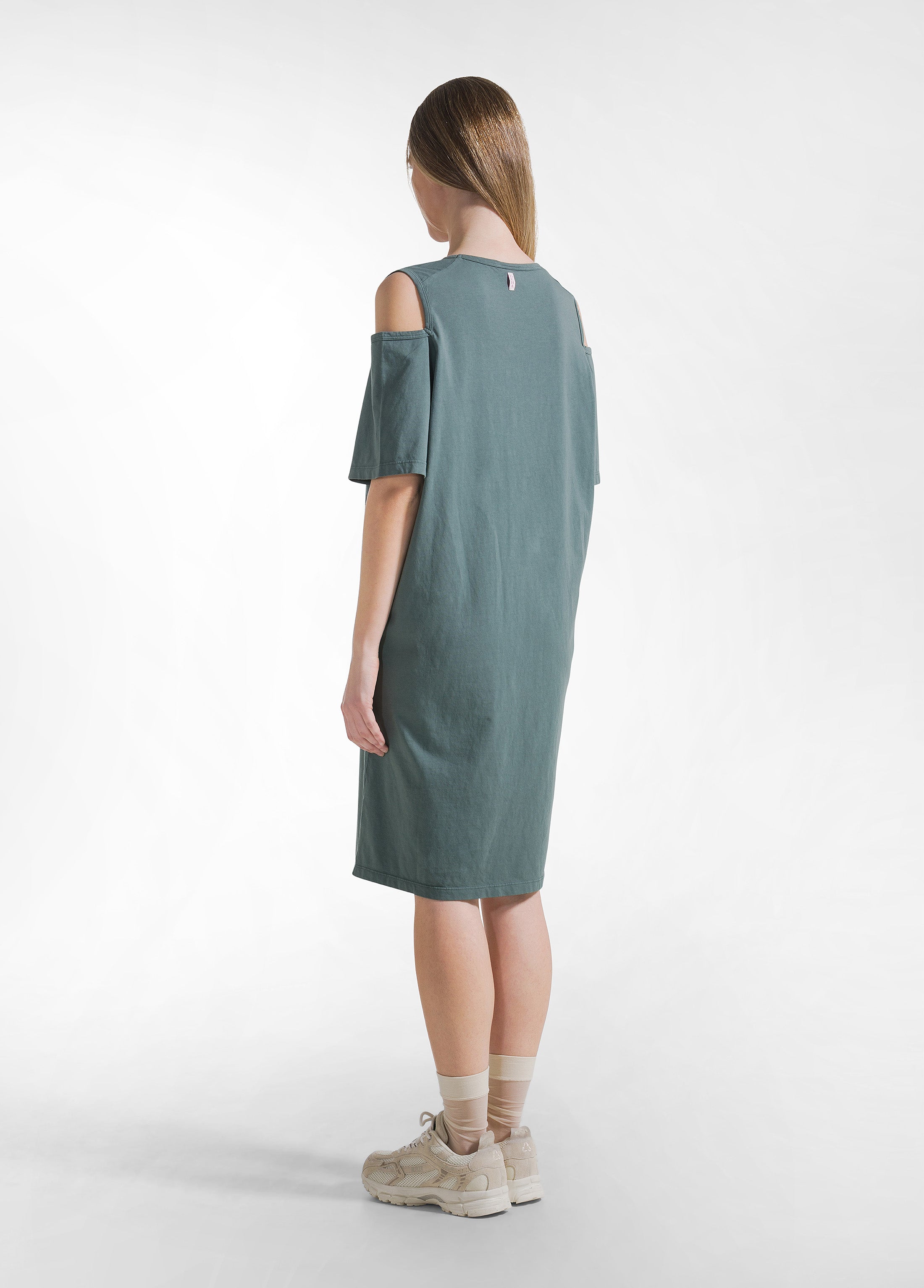 deha-abito-in-jersey-verde-con-cut-out-d42359-vestito-in-cotone-leisurewear image 3