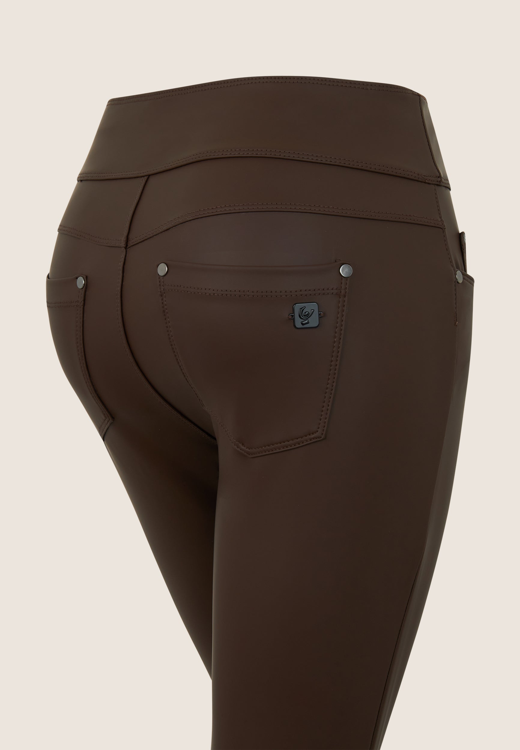 freddy-n-o-w-pantalone-skinny-vita-media-senza-bottoni-in-similpelle image 3