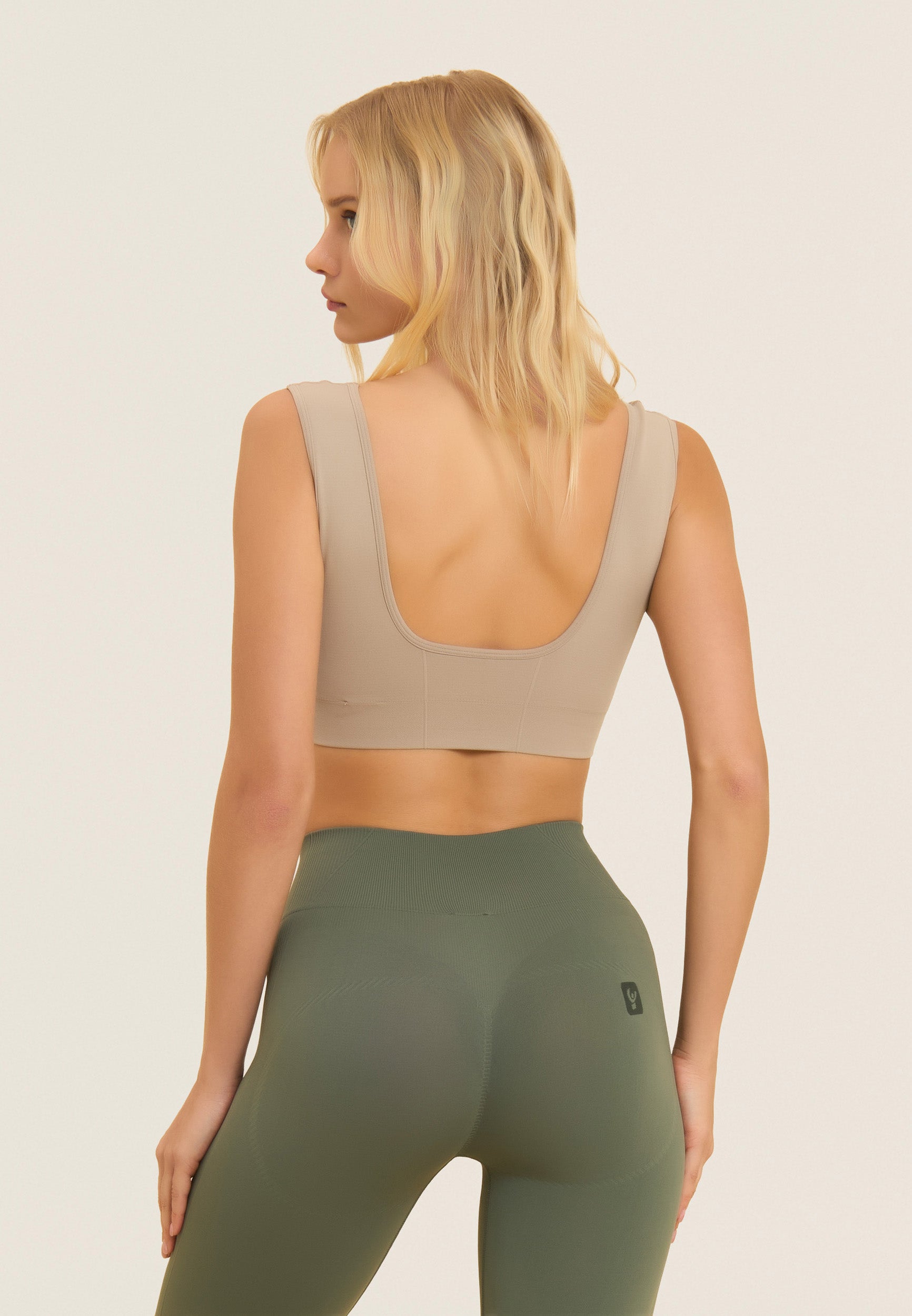 freddy-top-sportivo-seamless-scollo-a-cuore-supporto-leggero image 3