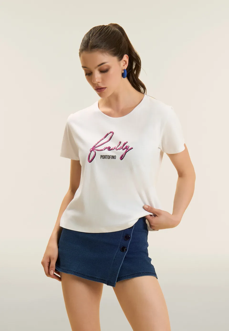freddy-t-shirt-donna-regular-con-logo-floreale-in-jersey-cotone-supima image 1
