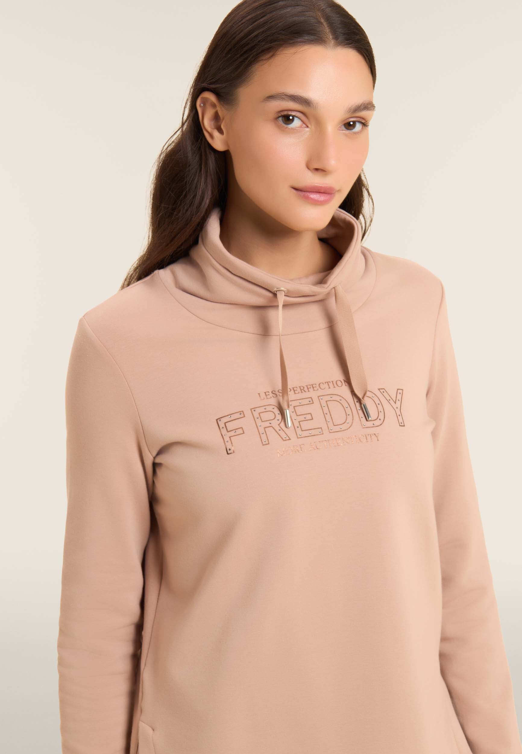 freddy-felpa-sportiva-donna-collo-alto-con-spacchi-laterali-e-logo-strass image 4