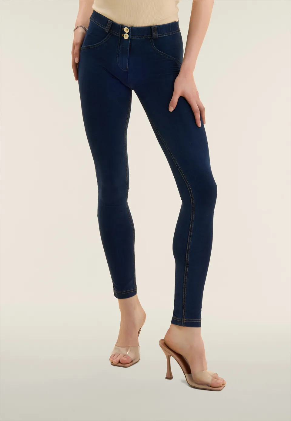 freddy-pantaloni-push-up-wr-up-effetto-denim-scuro-in-fibra-ecologica image 1