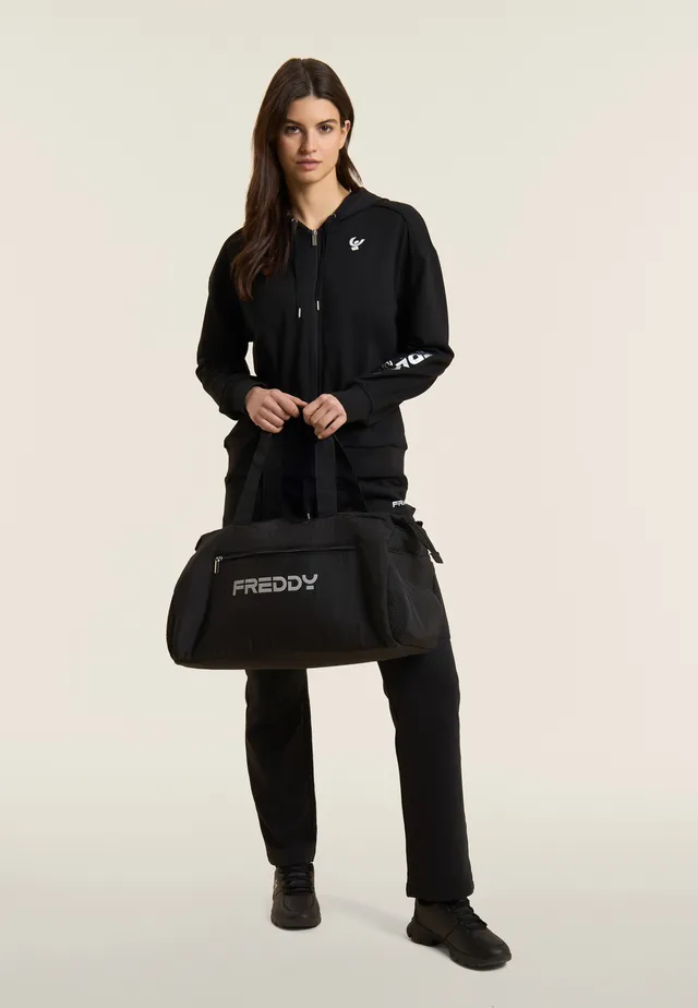 freddy-borsa-palestra-in-nylon-con-tasche-esterne-e-logo image 1