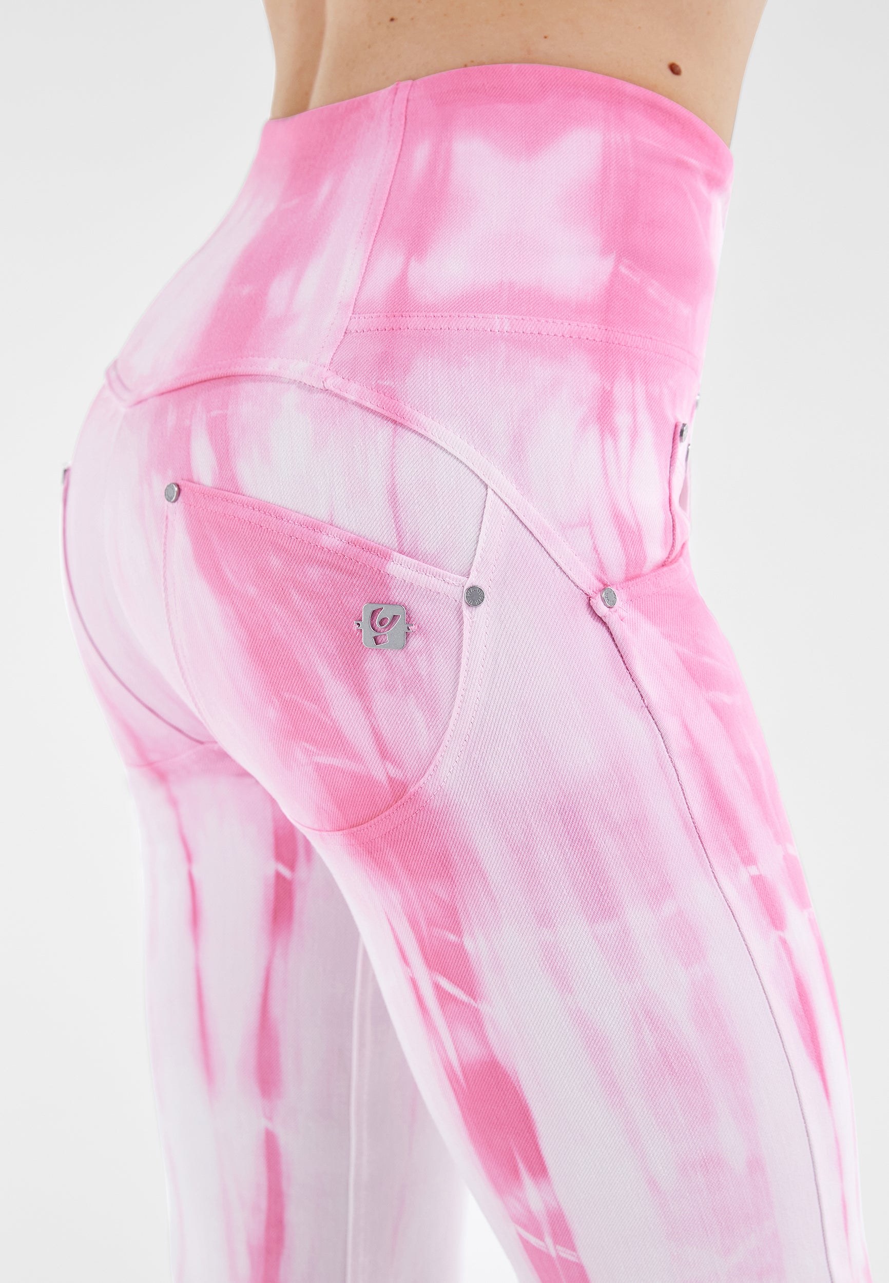 freddy-wr-up-cropped-vita-alta-gabardine-tie-dye-wide-bottom-pantaloni-push-up-d image 3