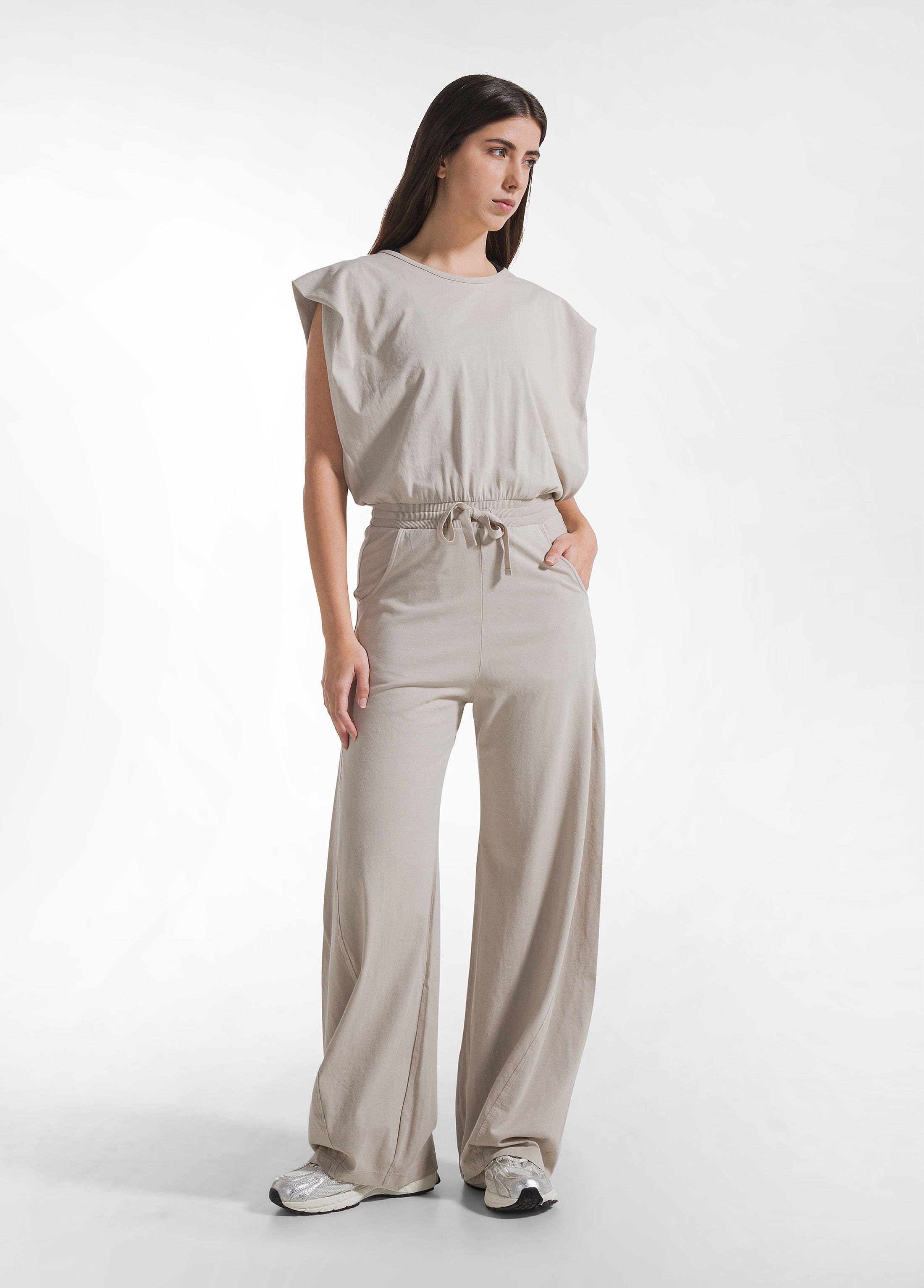 deha-d42358-tuta-jumpsuit-in-jersey-beige-con-apertura-retro image 2