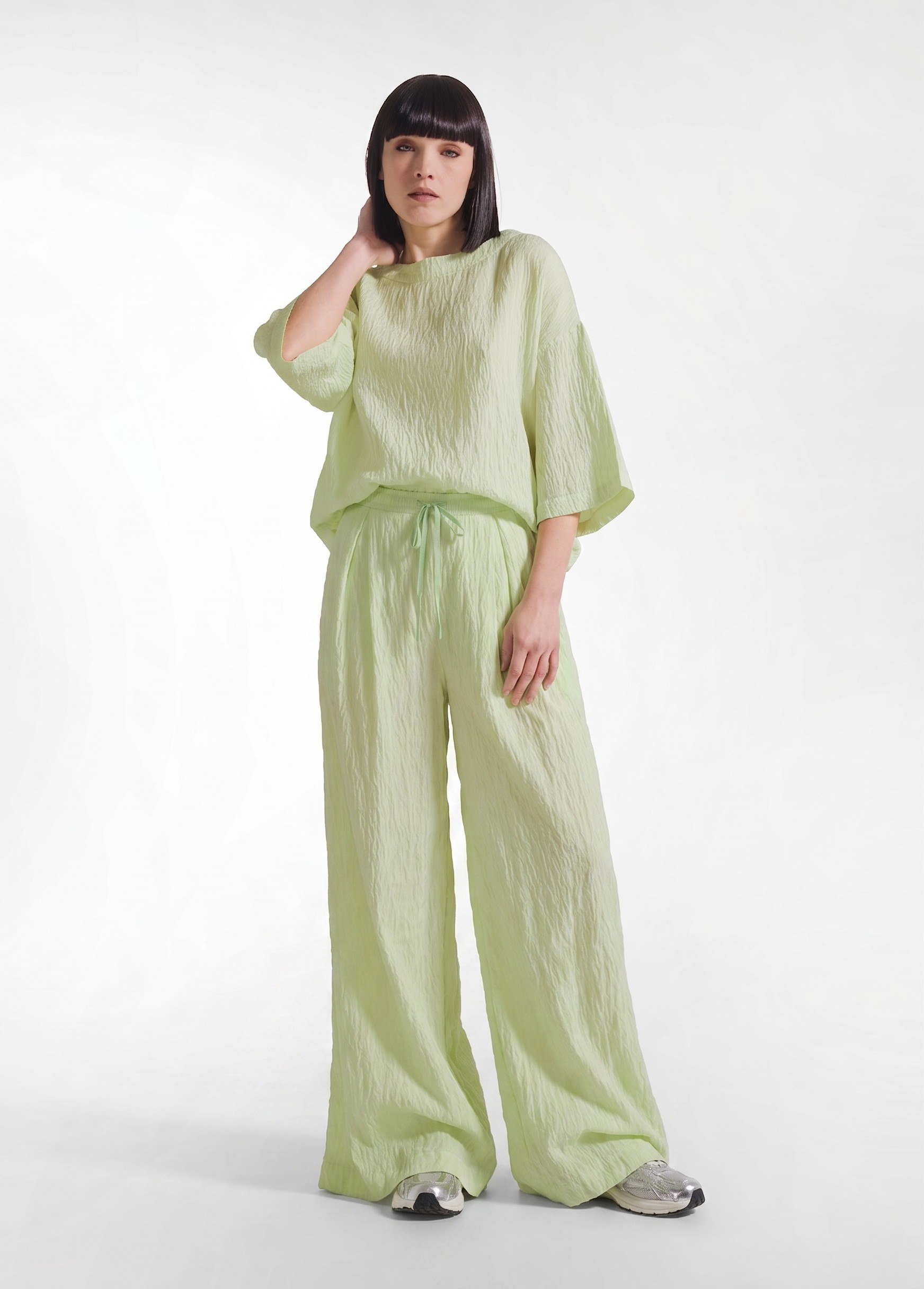 deha-set-t-shirt-ampia-e-pantaloni-larghi-viscosa-effetto-stropicciato-giallo image 1