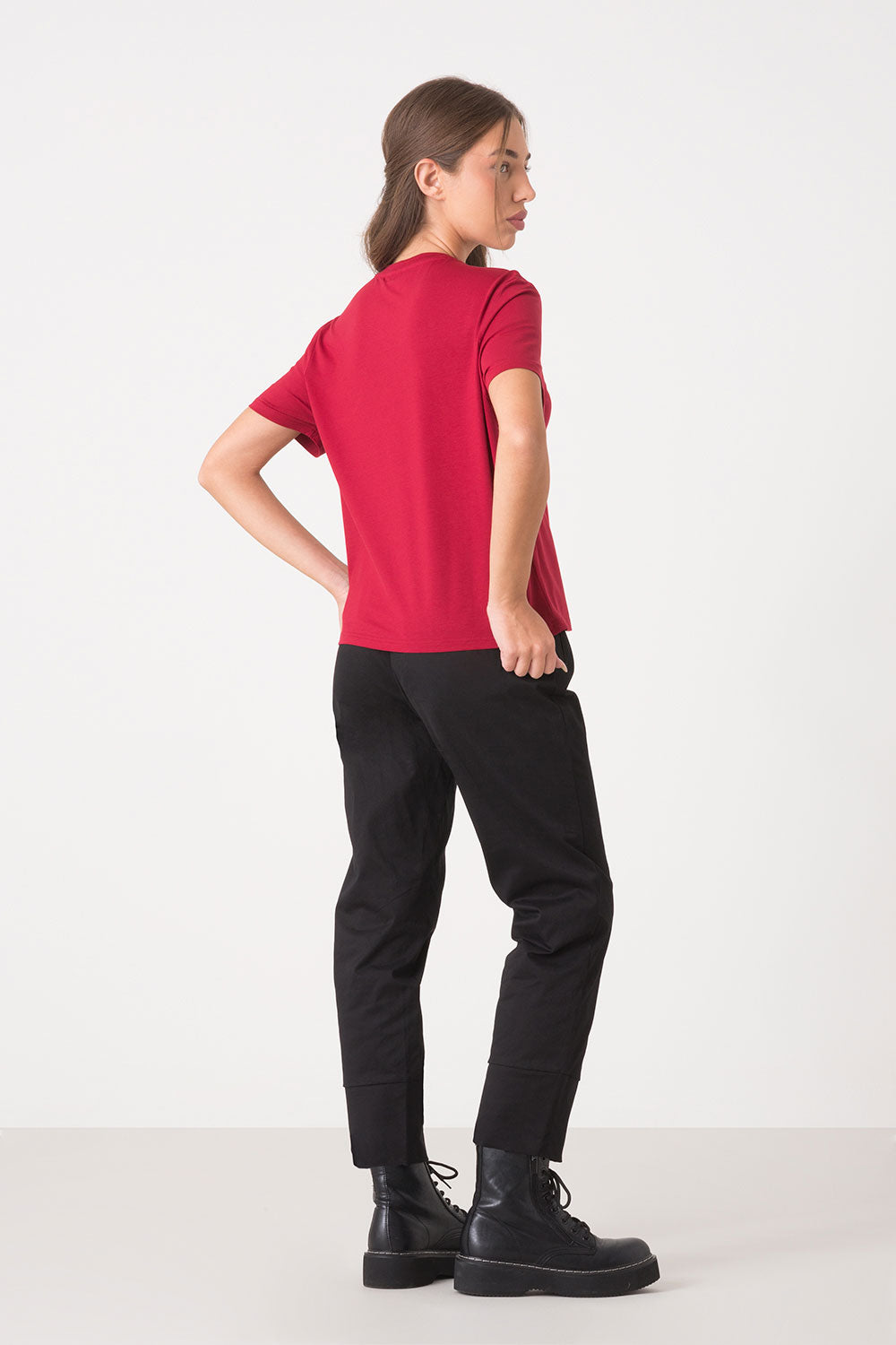 dimensione-danza-t-shirt-modal-jersey-stretch-con-stampa-a-contrasto-e-paillette image 8