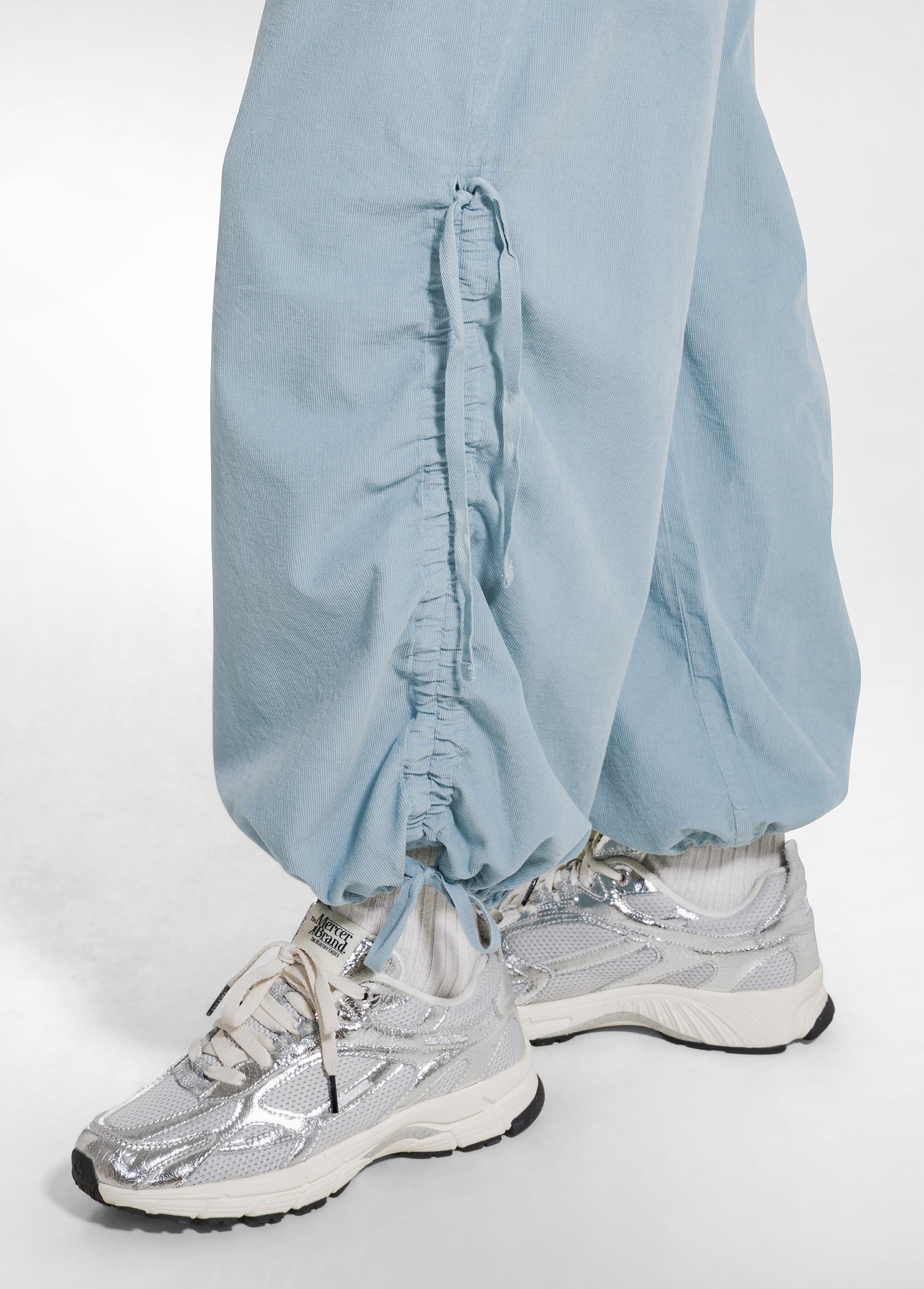 deha-pantalone-magnum-in-velluto-mille-righe-blu-d52358 image 4