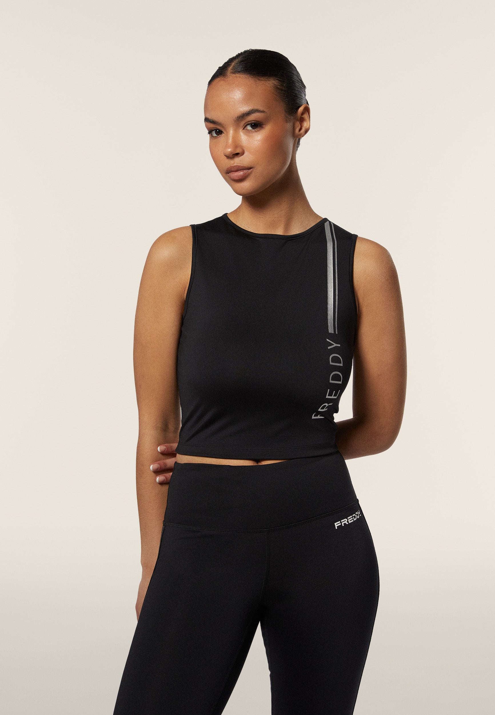 freddy-top-sportivo-cropped-slim-fit-d-i-w-o-con-stampa-metallizzata image 1