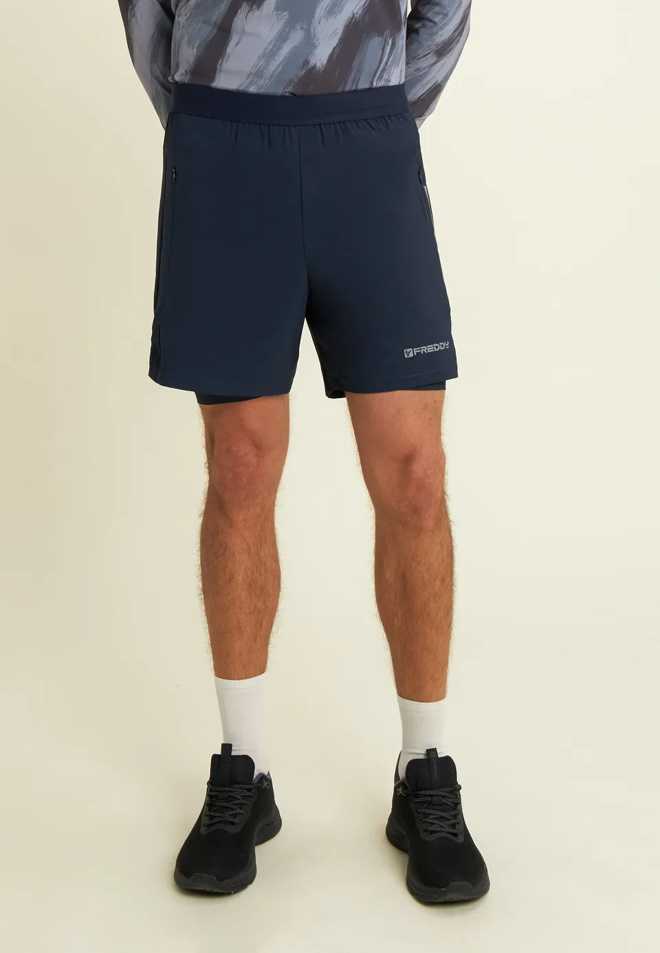 freddy-pantaloni-corti-uomo-slim-met-coscia-con-spacchi-laterali image 1