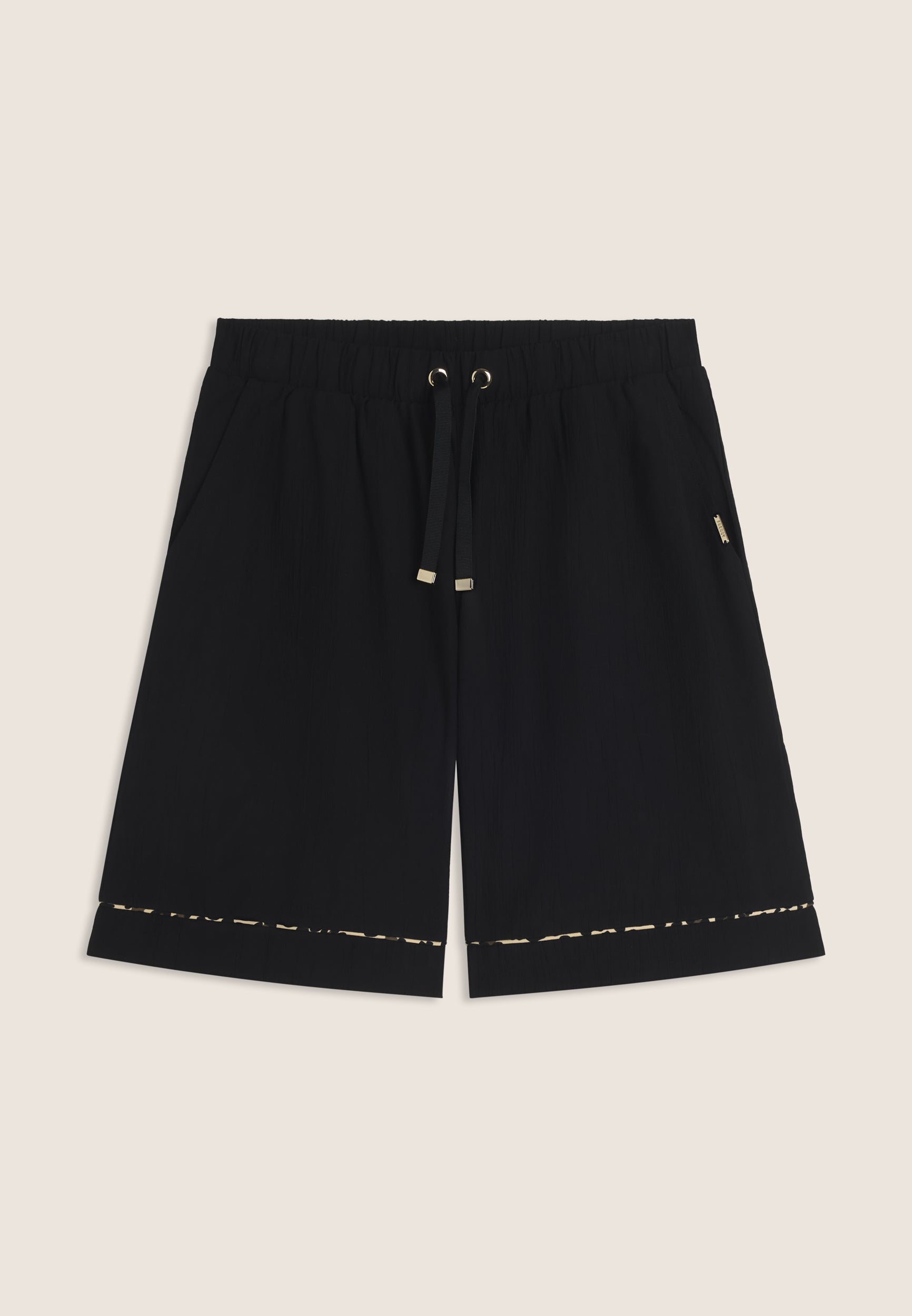 freddy-pantaloni-corti-donna-wide-leg-in-tessuto-crinkle image 8