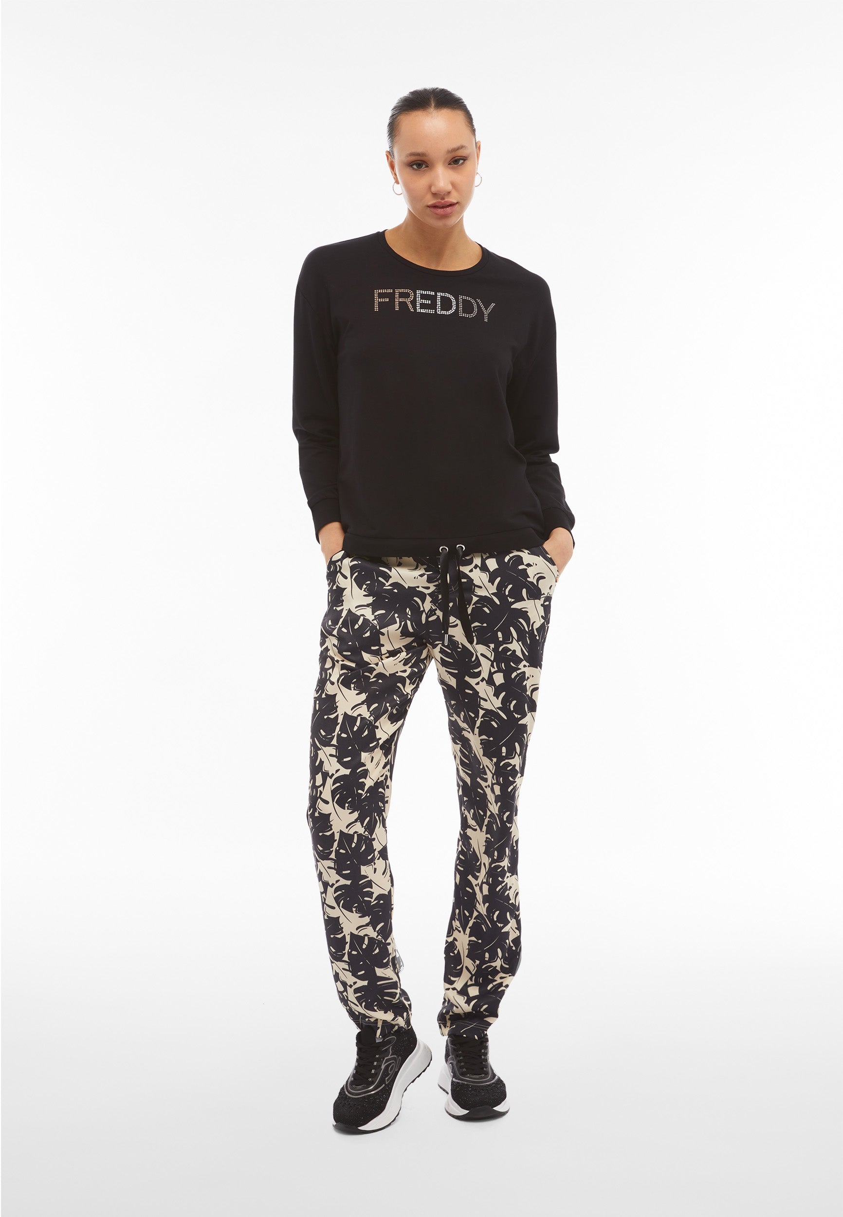 freddy-pantaloni-donna-in-satin-di-viscosa-fantasia-tropical image 2